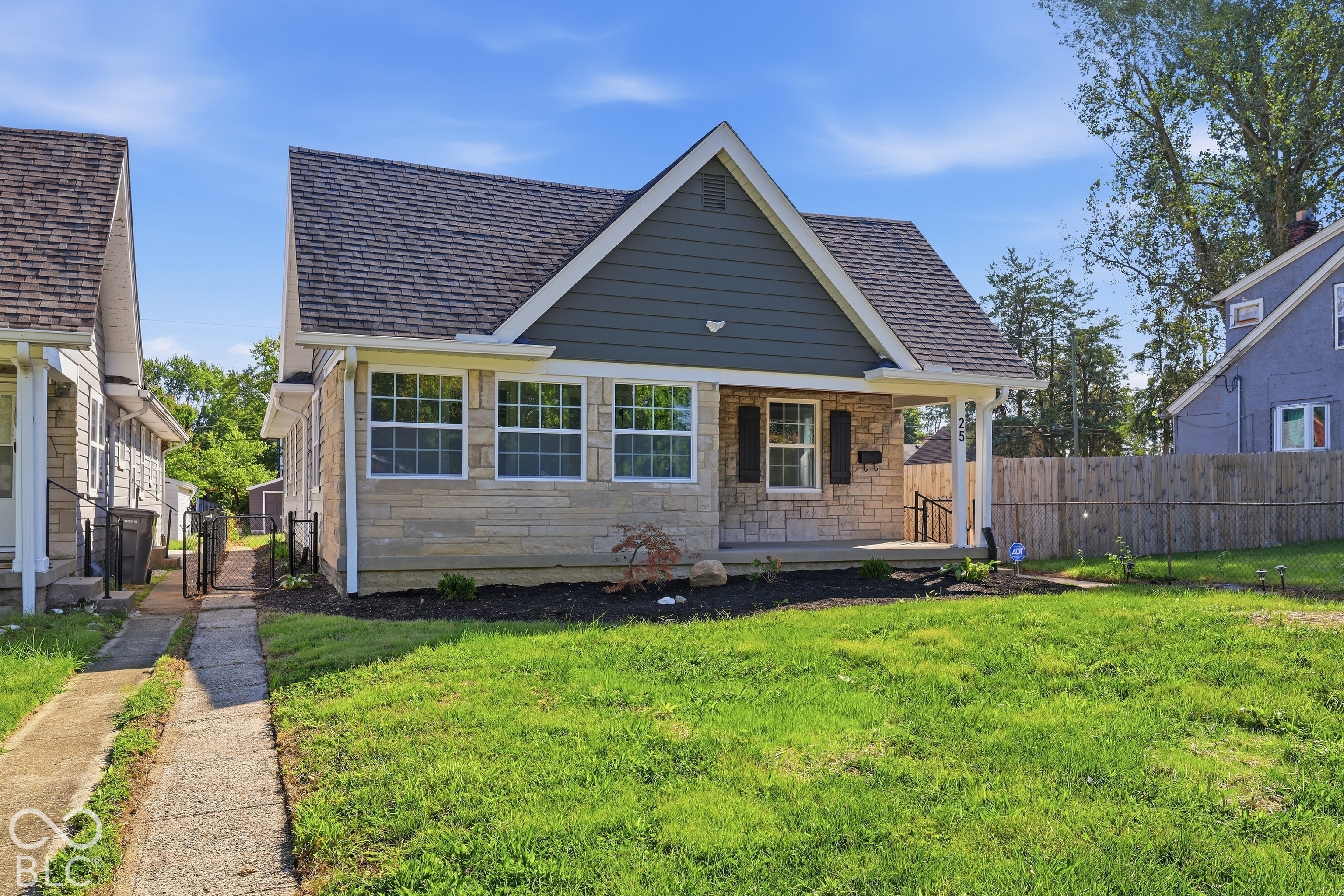 25 N Catherwood Avenue Property Photo 1