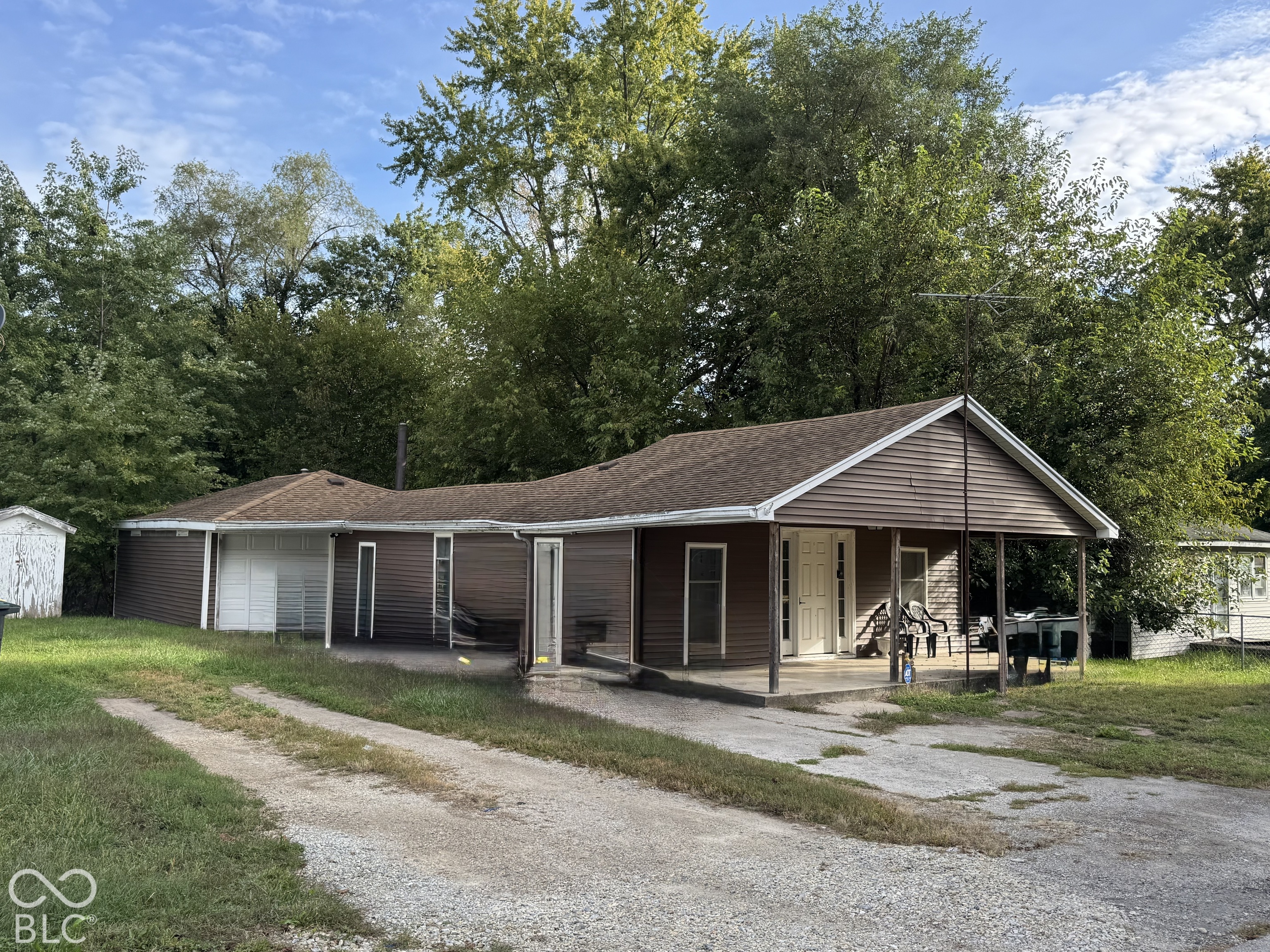 1608 E Harvard Avenue Property Photo 1