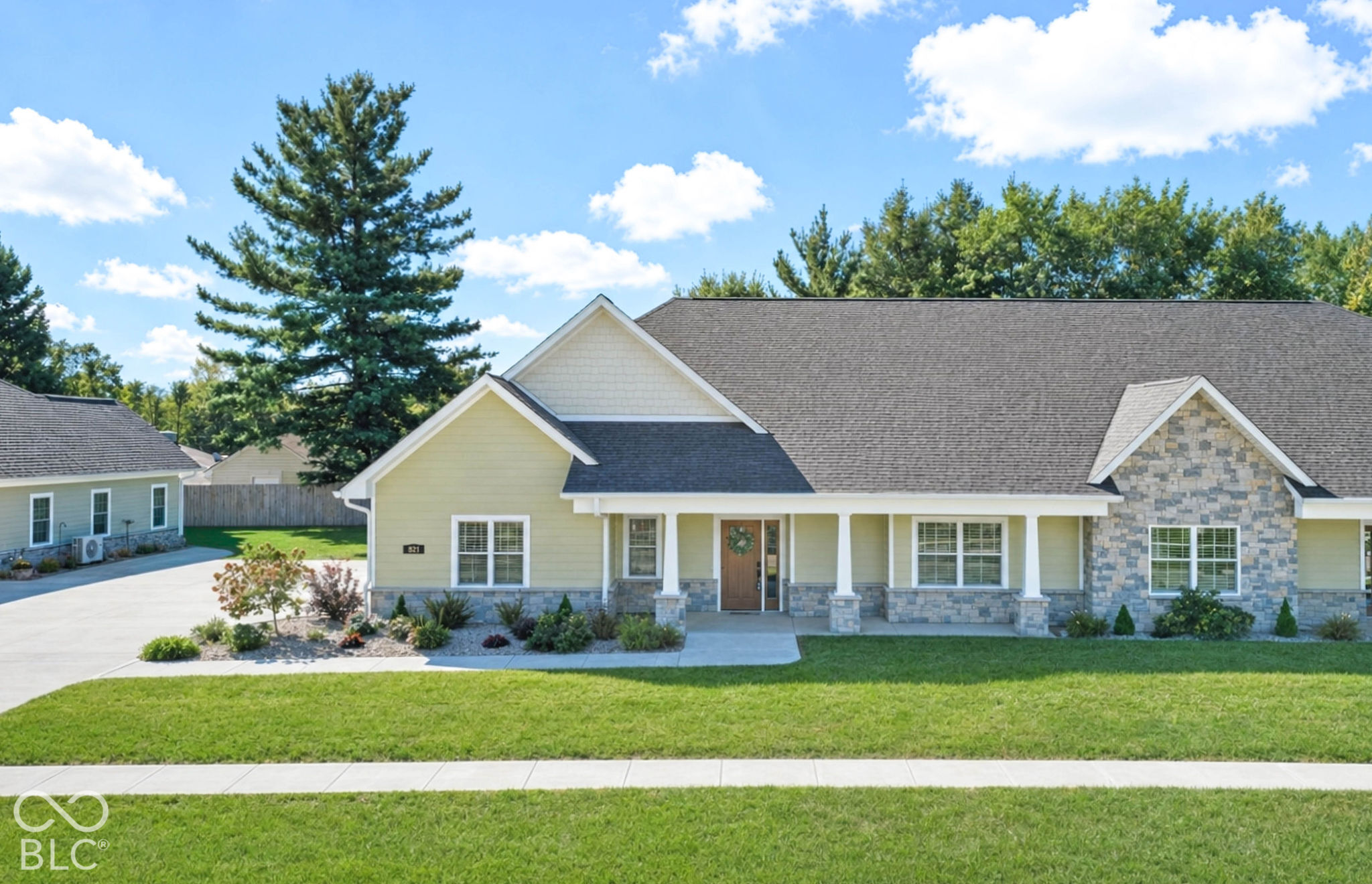 307 Blue River Drive Property Photo 1