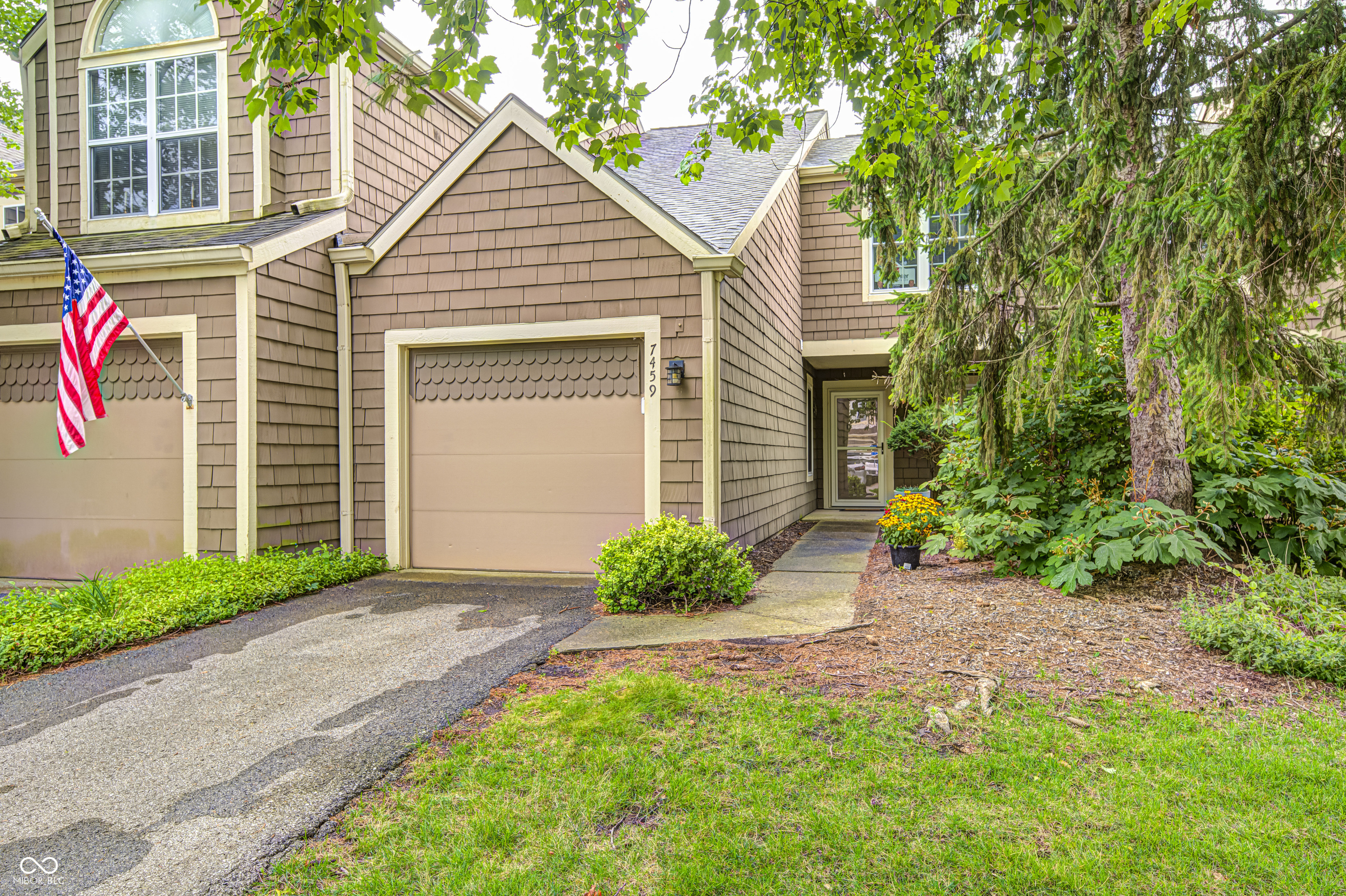 7459 Quincy Court Property Photo 1