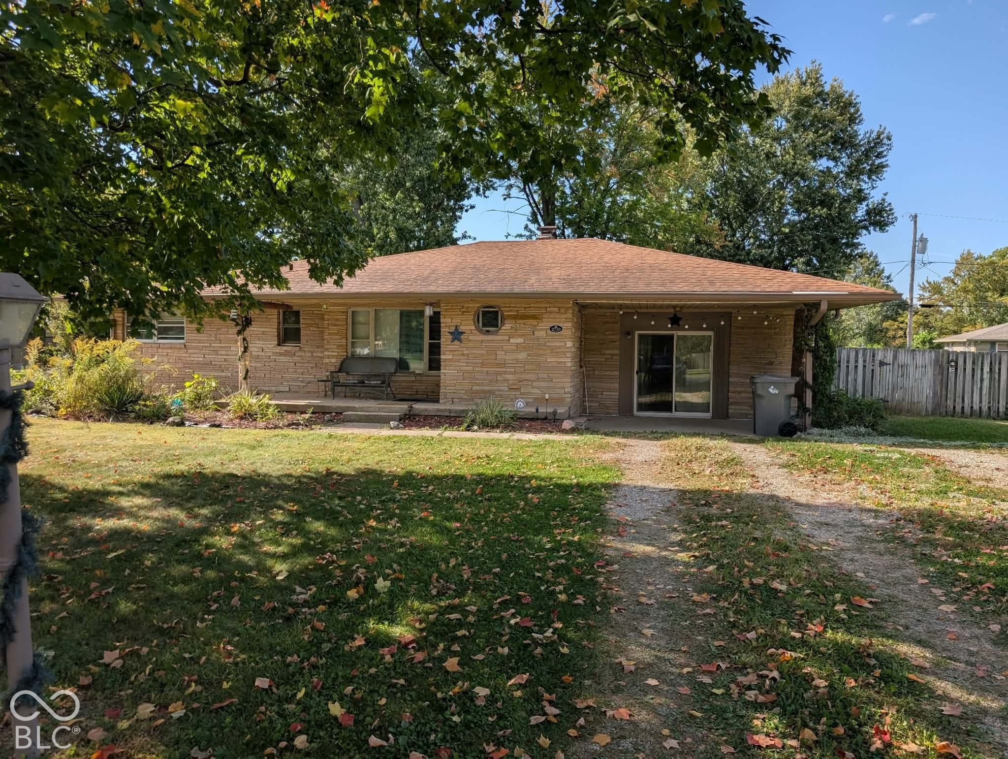 2710 S Kenyon Drive Property Photo 1