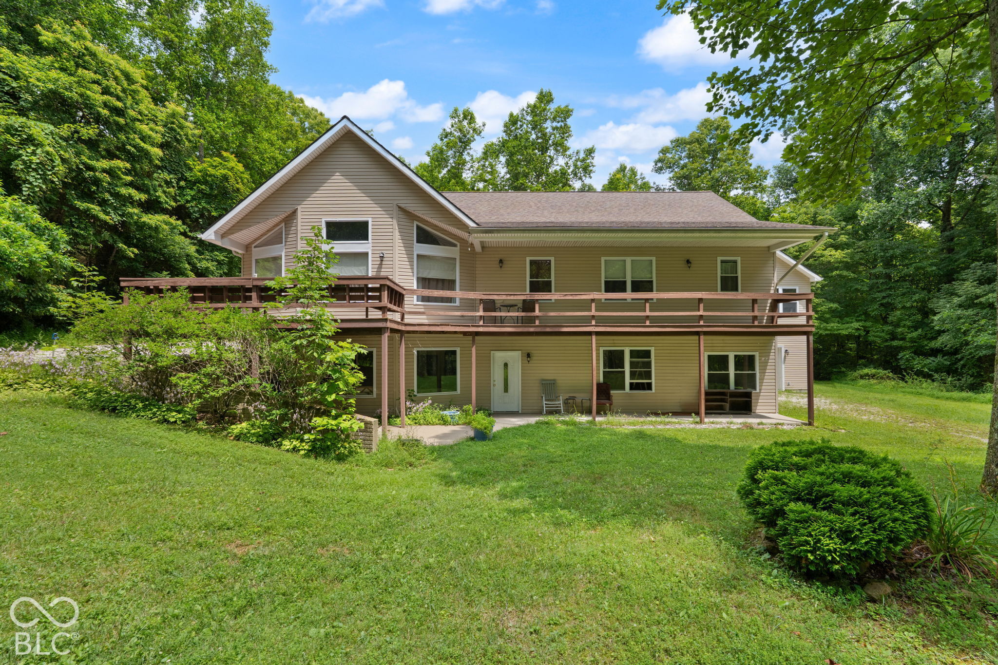 6346 W Us Highway 150 Property Photo 1