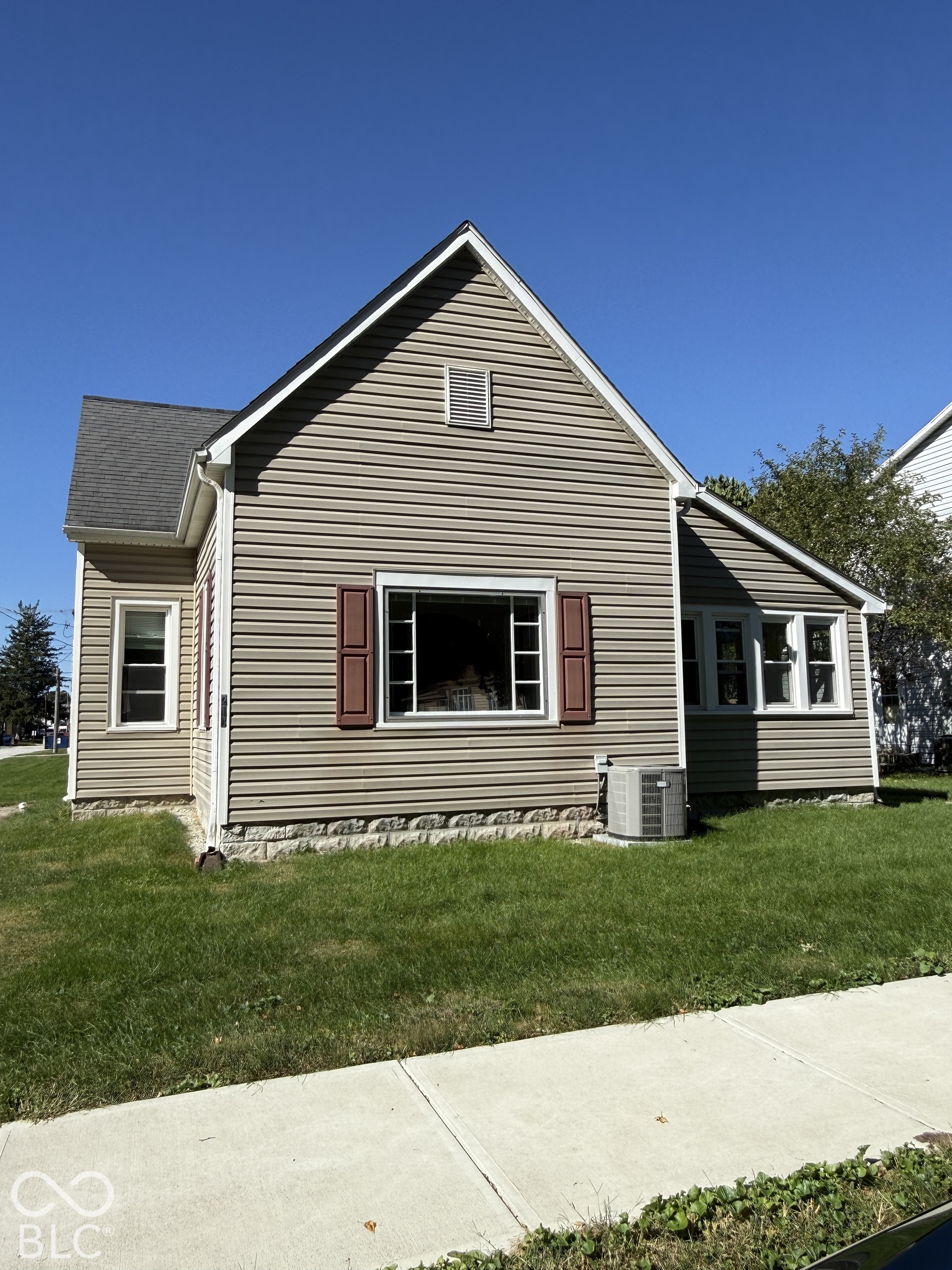 214 S East Street Property Photo 1