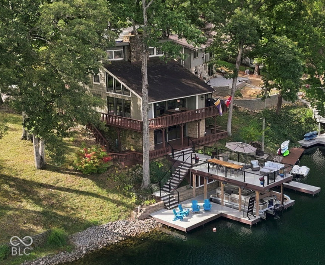 6272 Grosbeak Court Property Photo 1