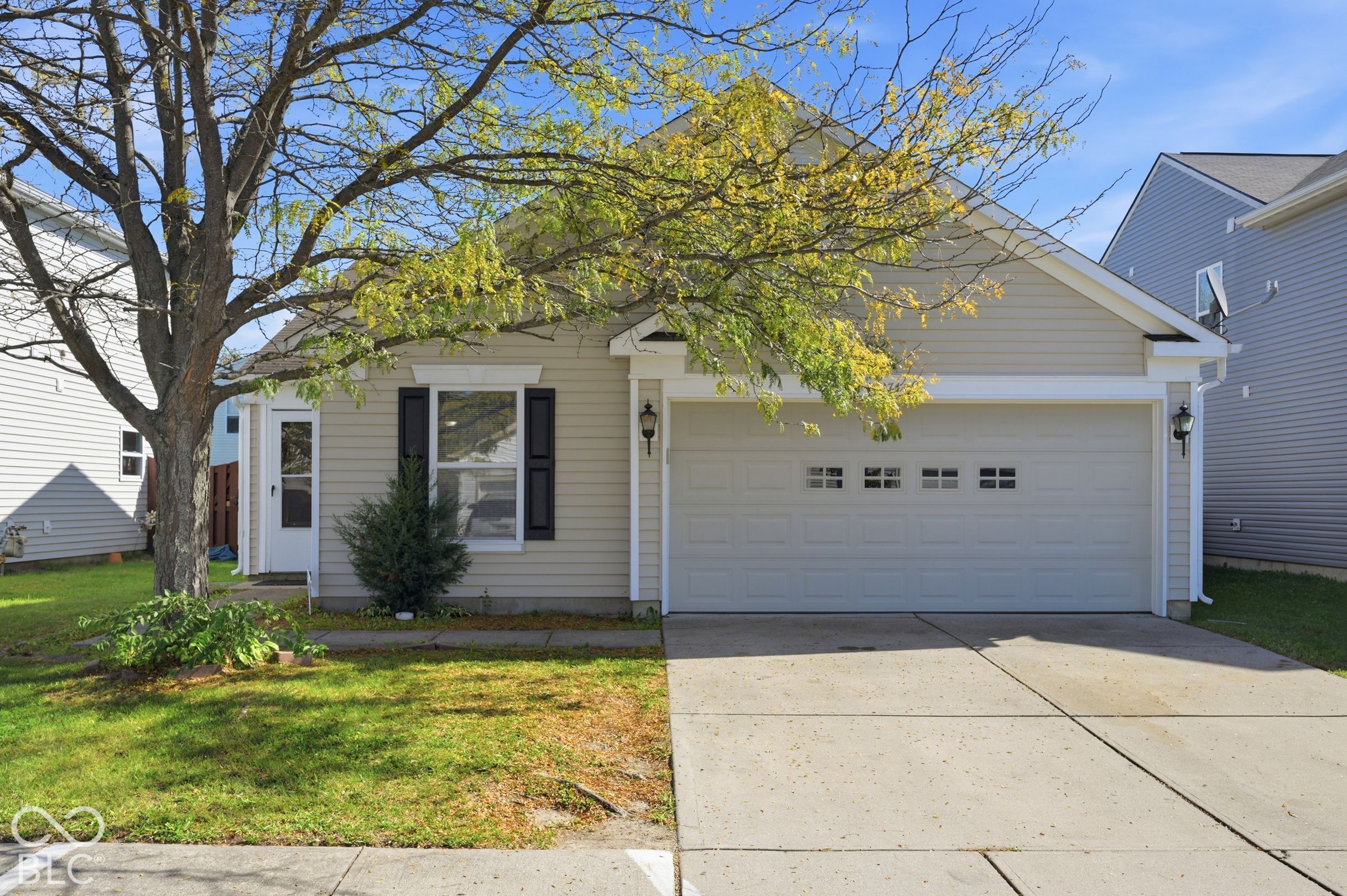10874 Woods Drive Property Photo 1
