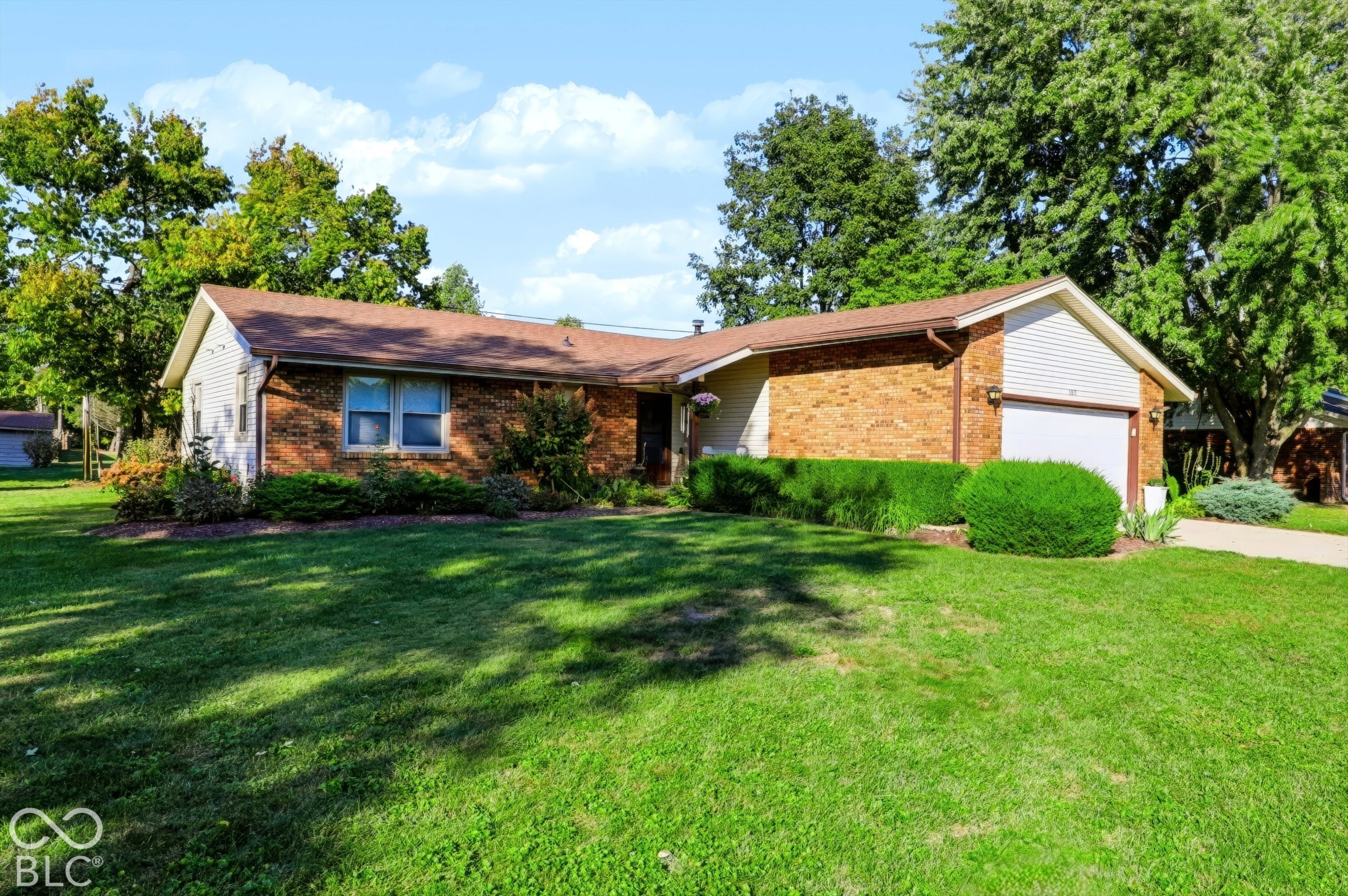 180 Roundelay Drive Property Photo 1