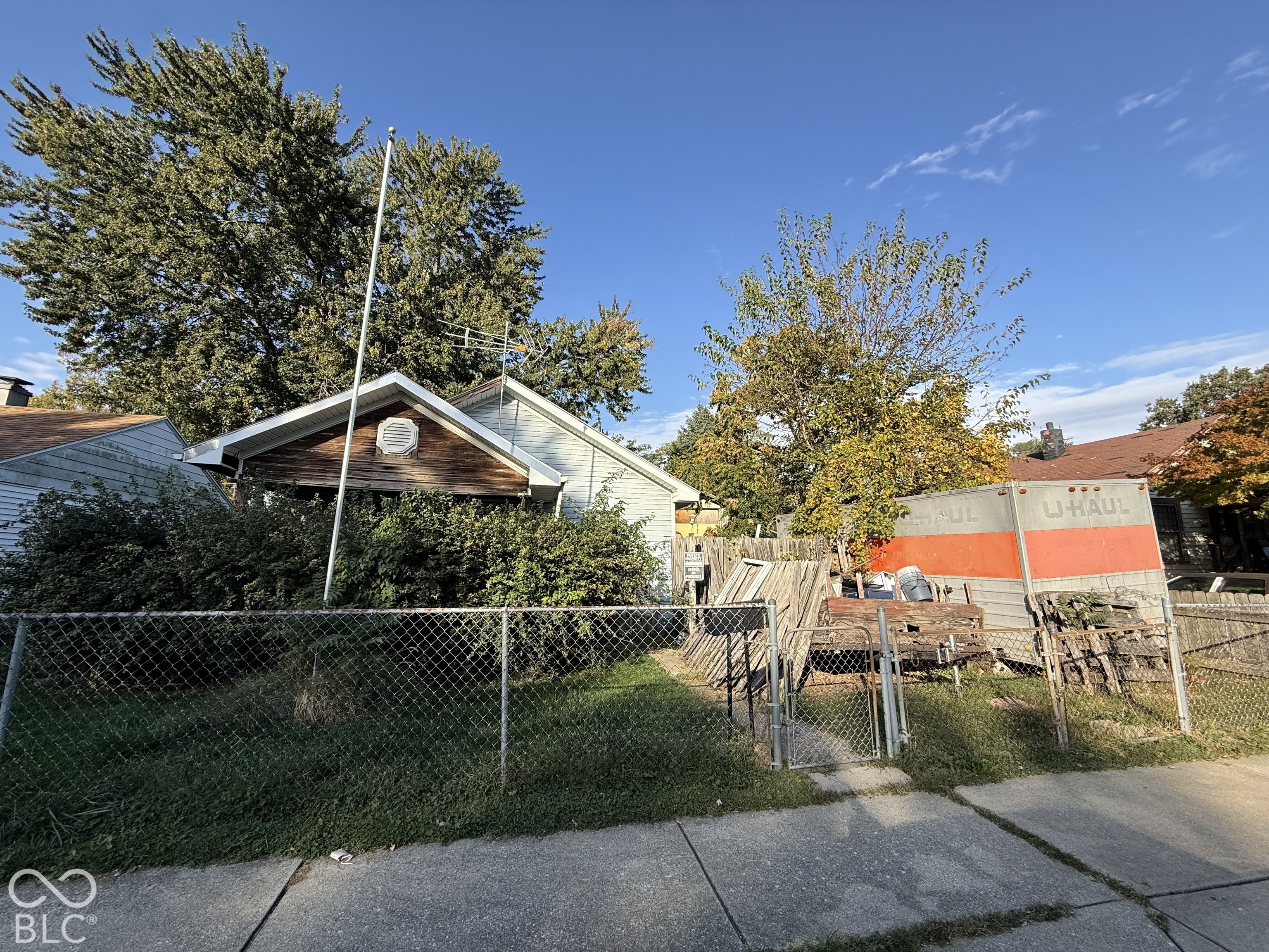 1709 N Lafountain Property Photo 1