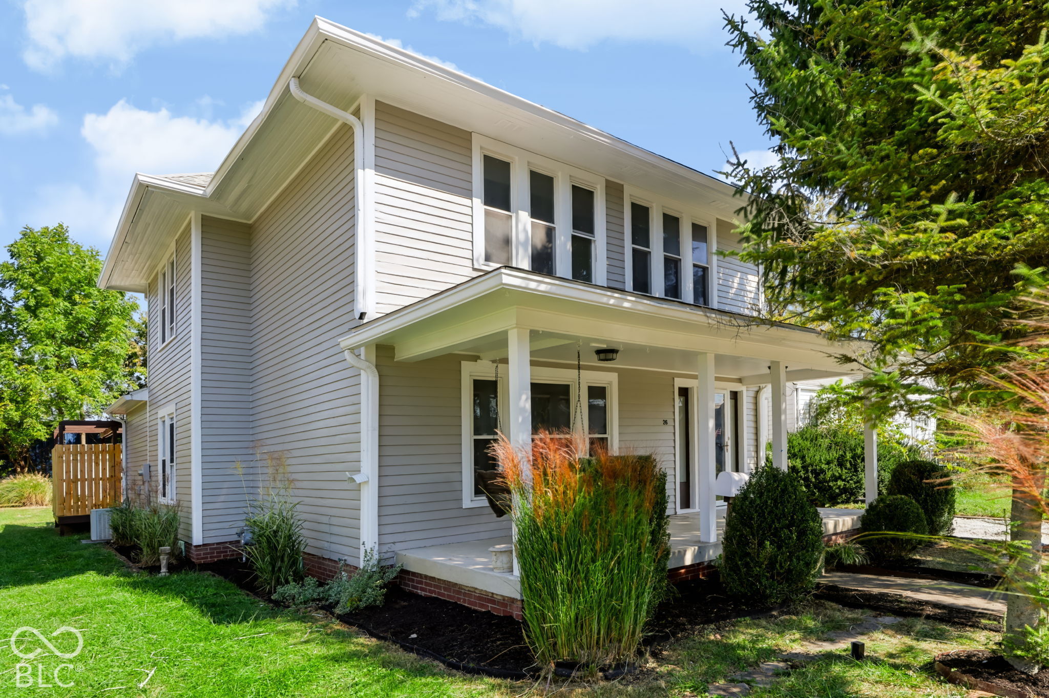 26 W Vermont Street