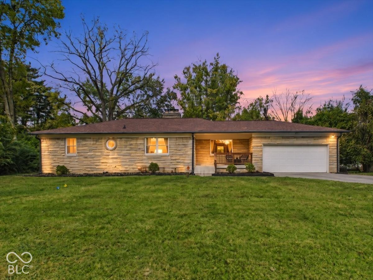 1048 Kessler Boulevard West Drive