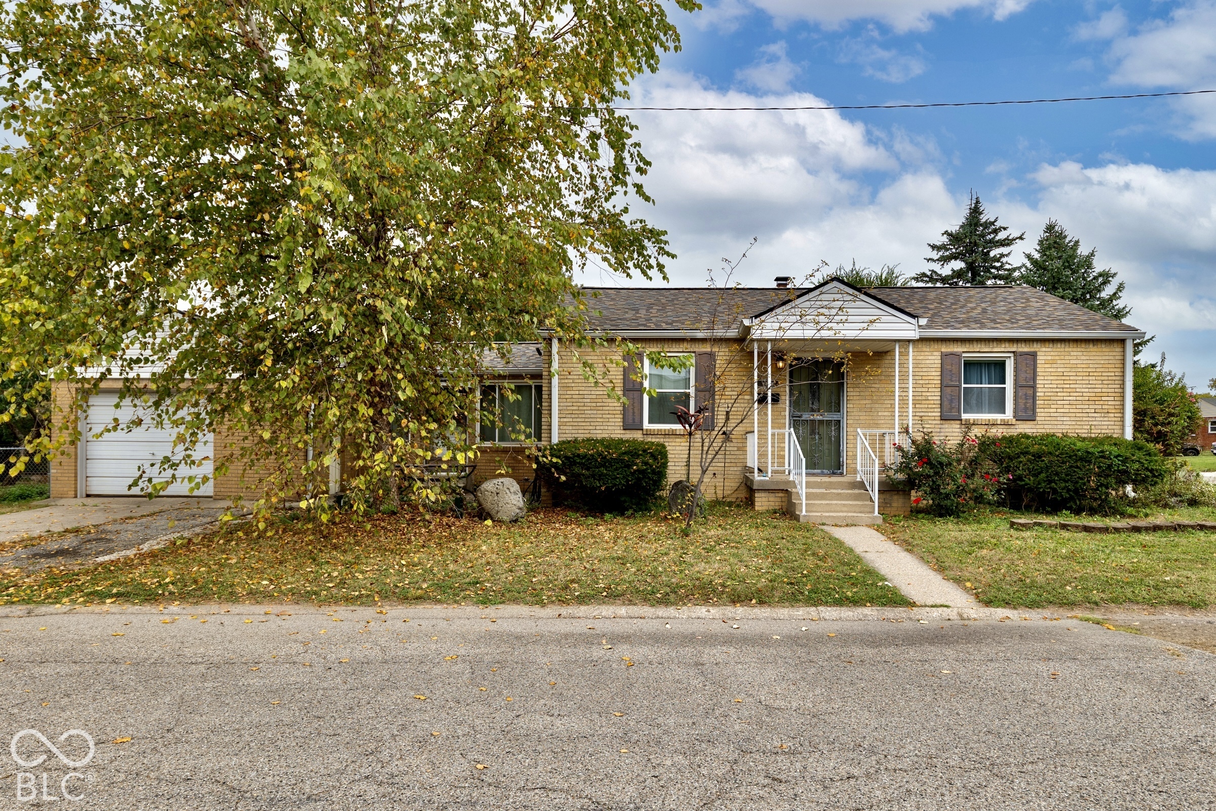 6156 Oak Avenue Property Photo 1