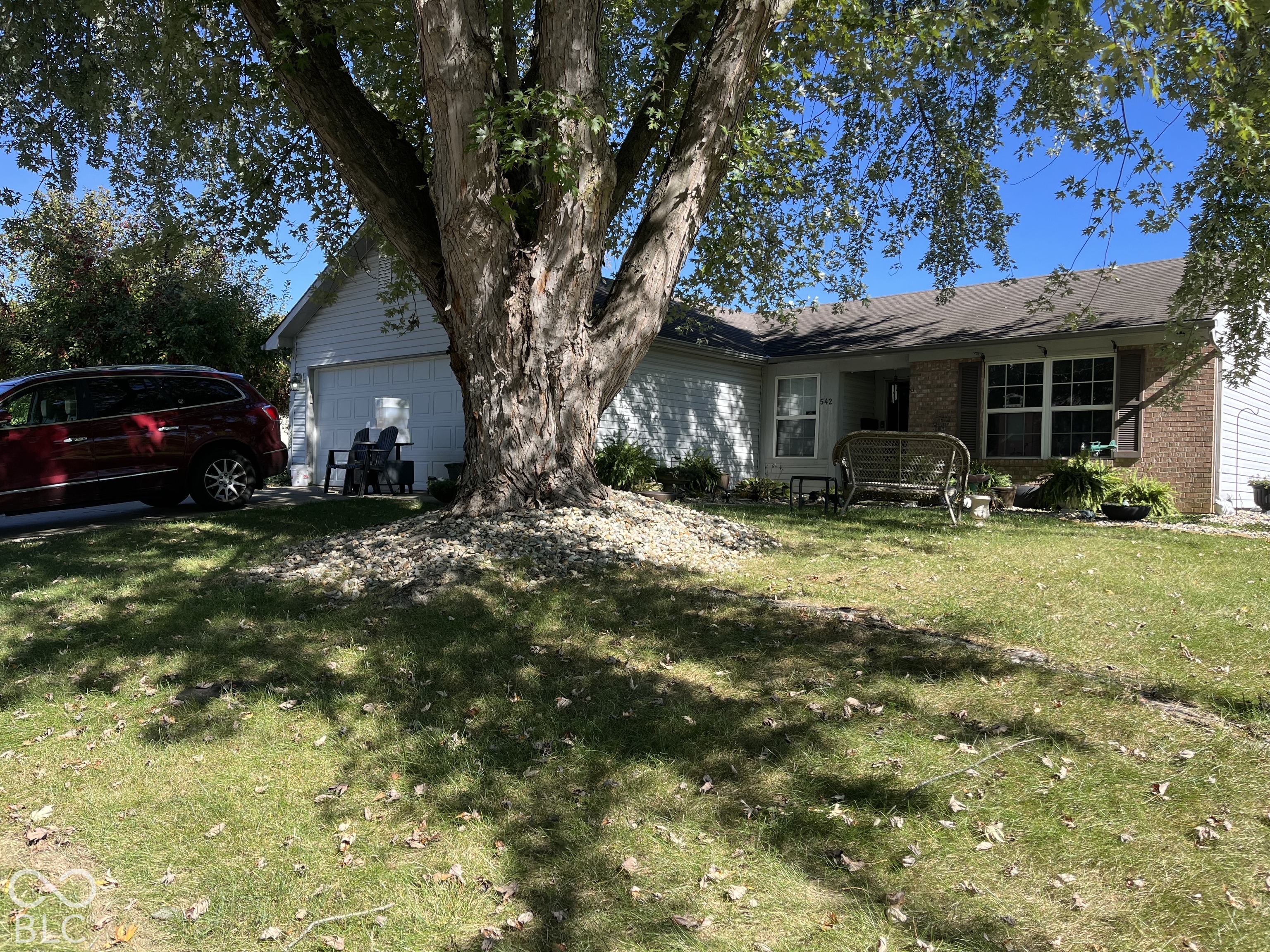 542 Woodfield Circle Property Photo 1