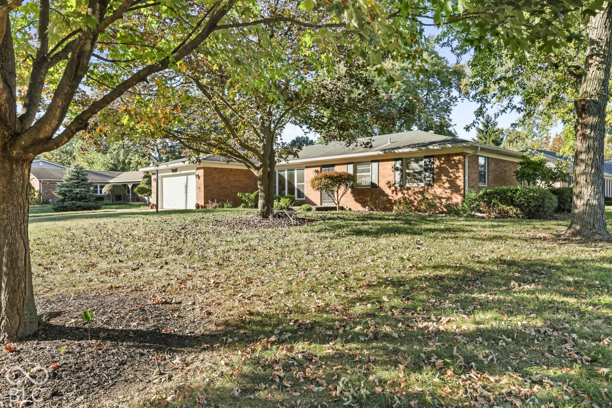 7422 Glenfair Court Property Photo 1