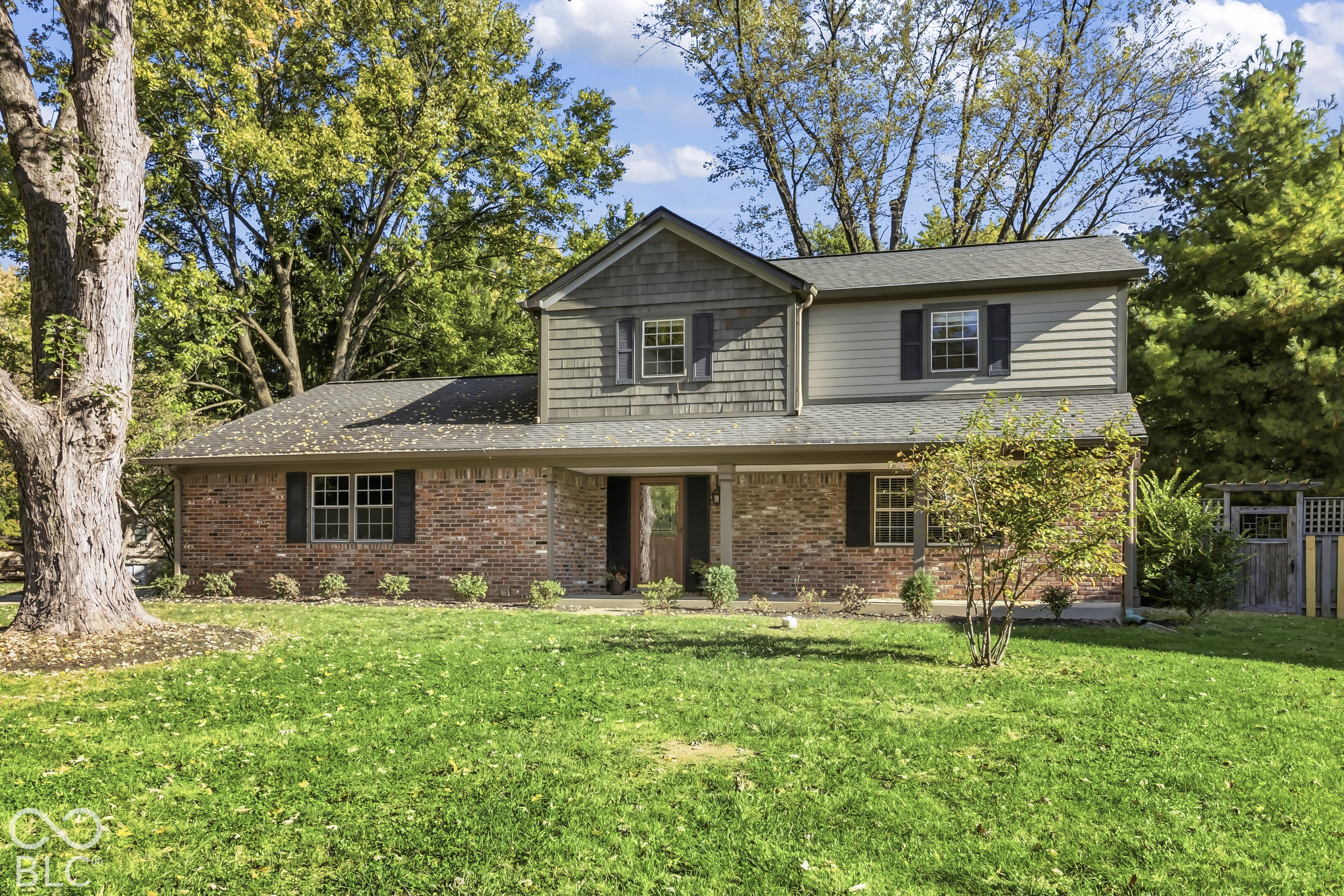 4220 Moss Drive Property Photo 1