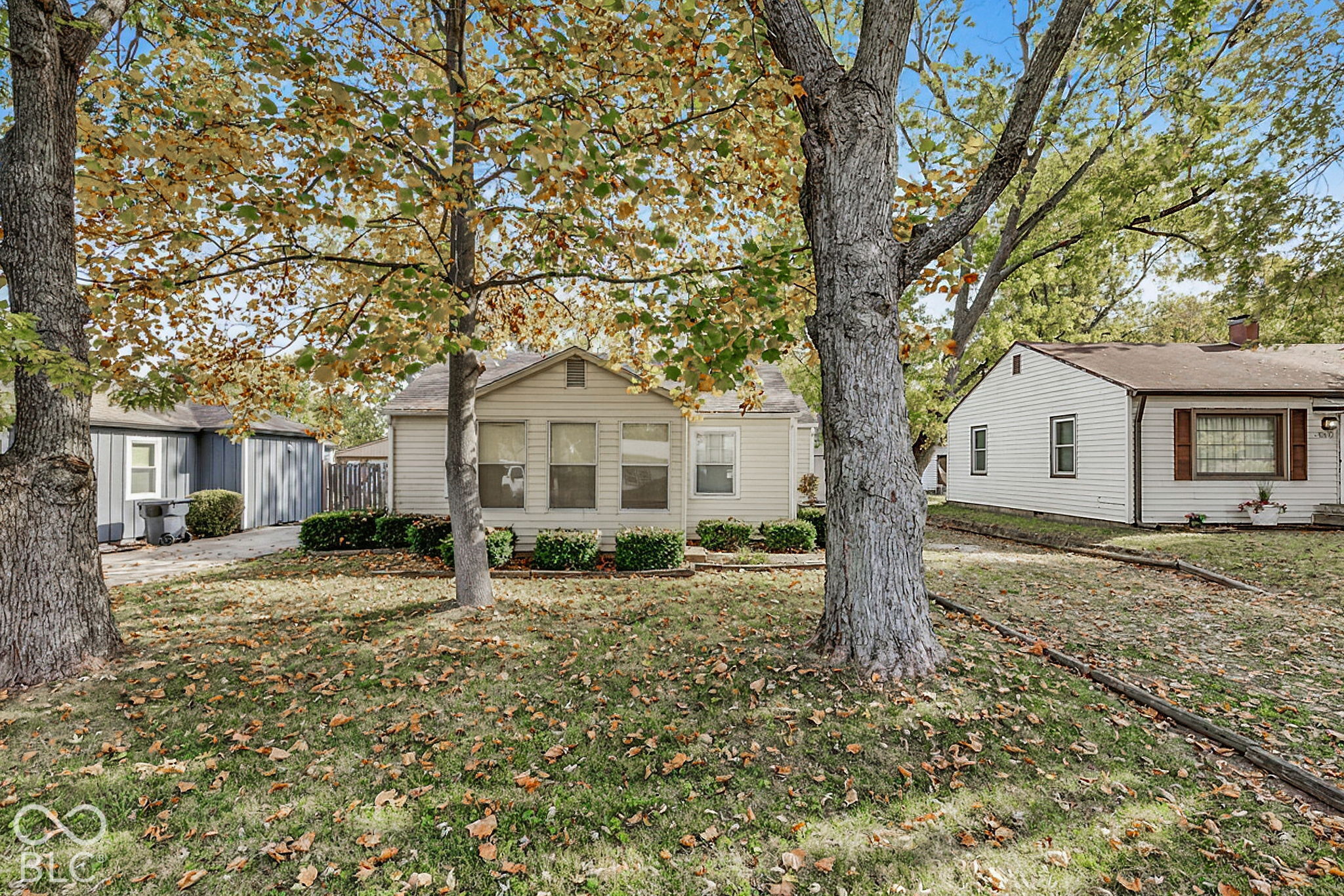 5869 Villa Avenue Property Photo 1