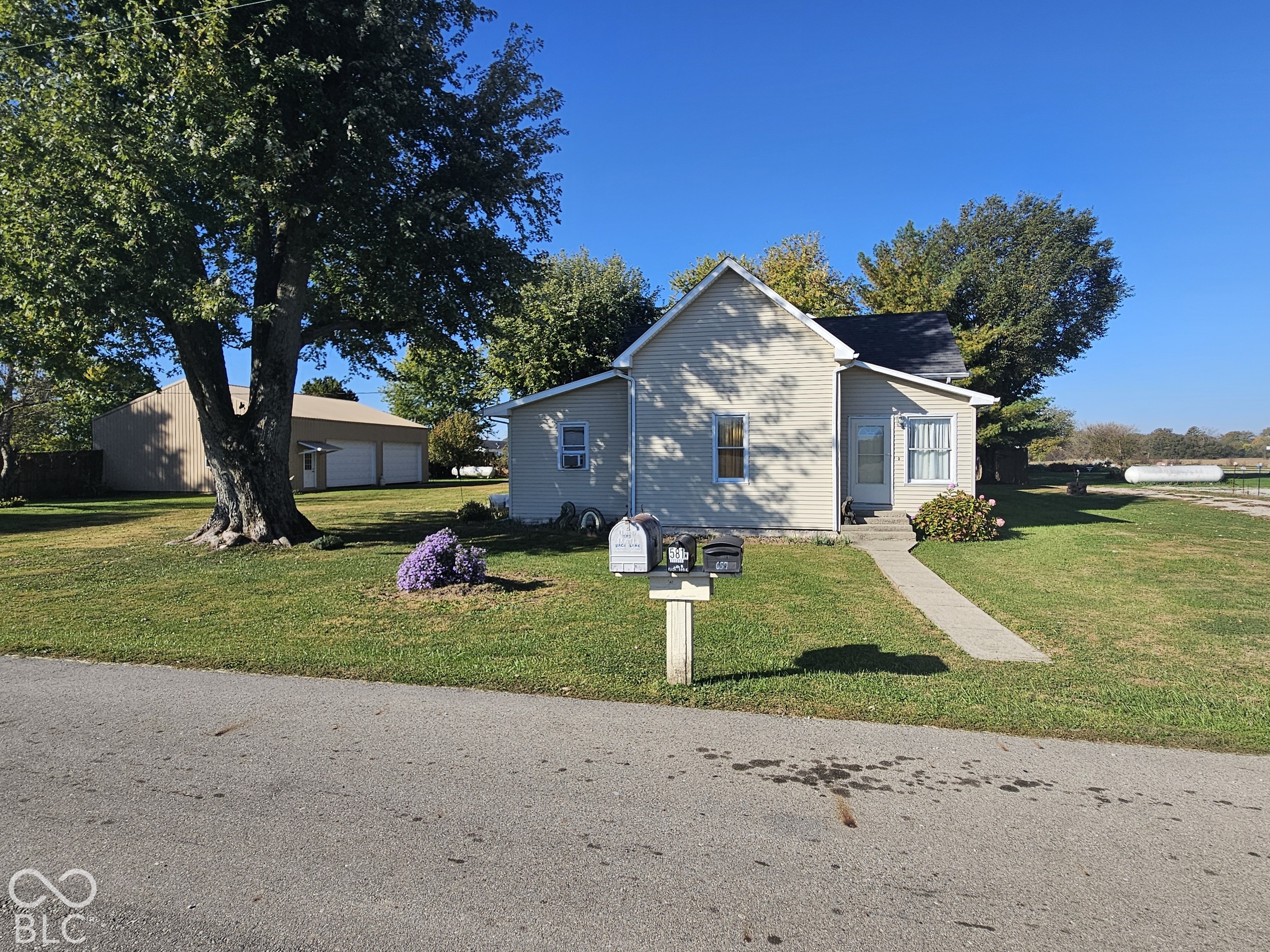 657 N 350 Property Photo 1