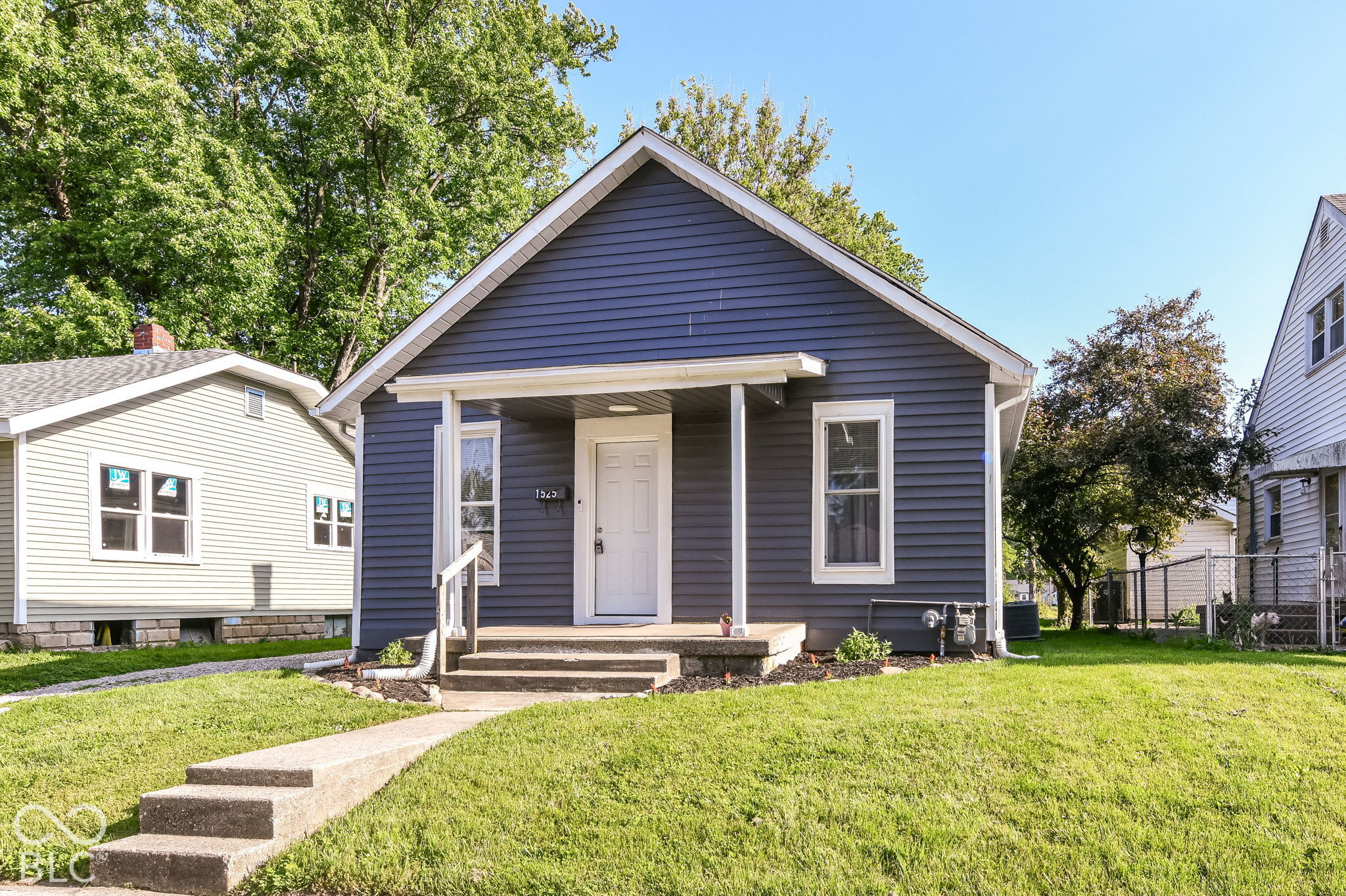 1525 W 5th Street Property Photo 1