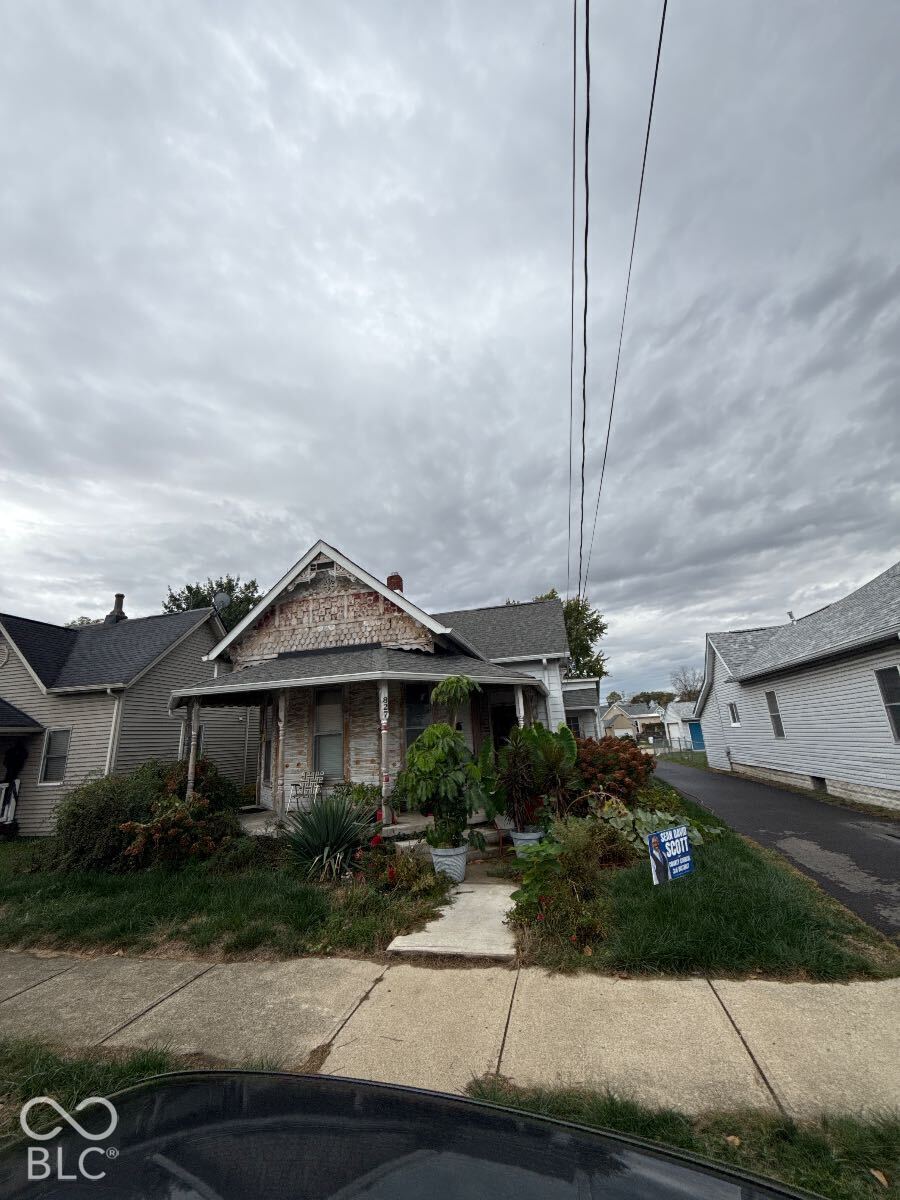 827 Meridian Street Property Photo 1