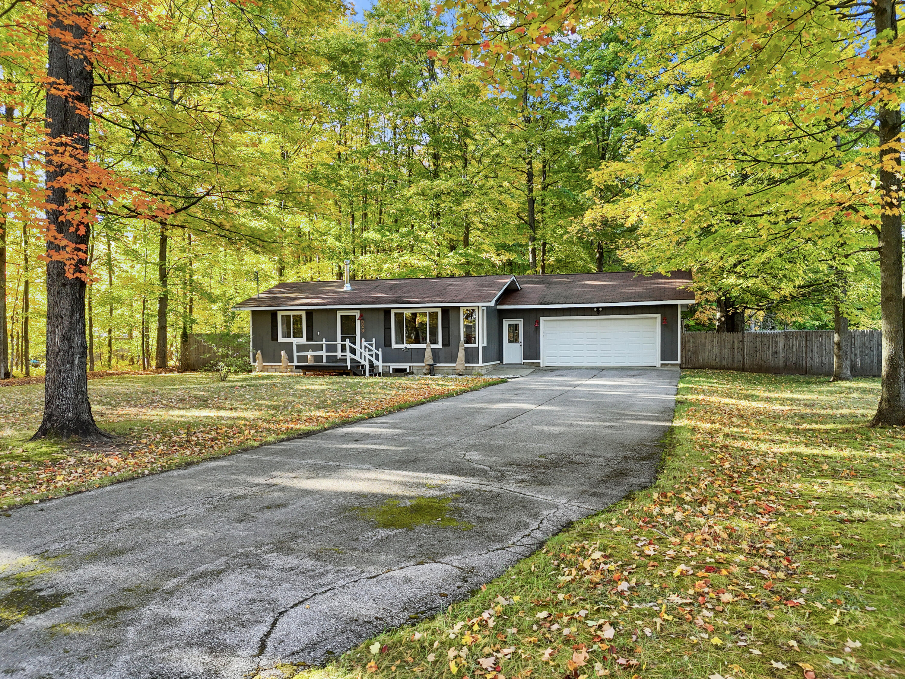 529 Ottawa Trail Property Photo 4