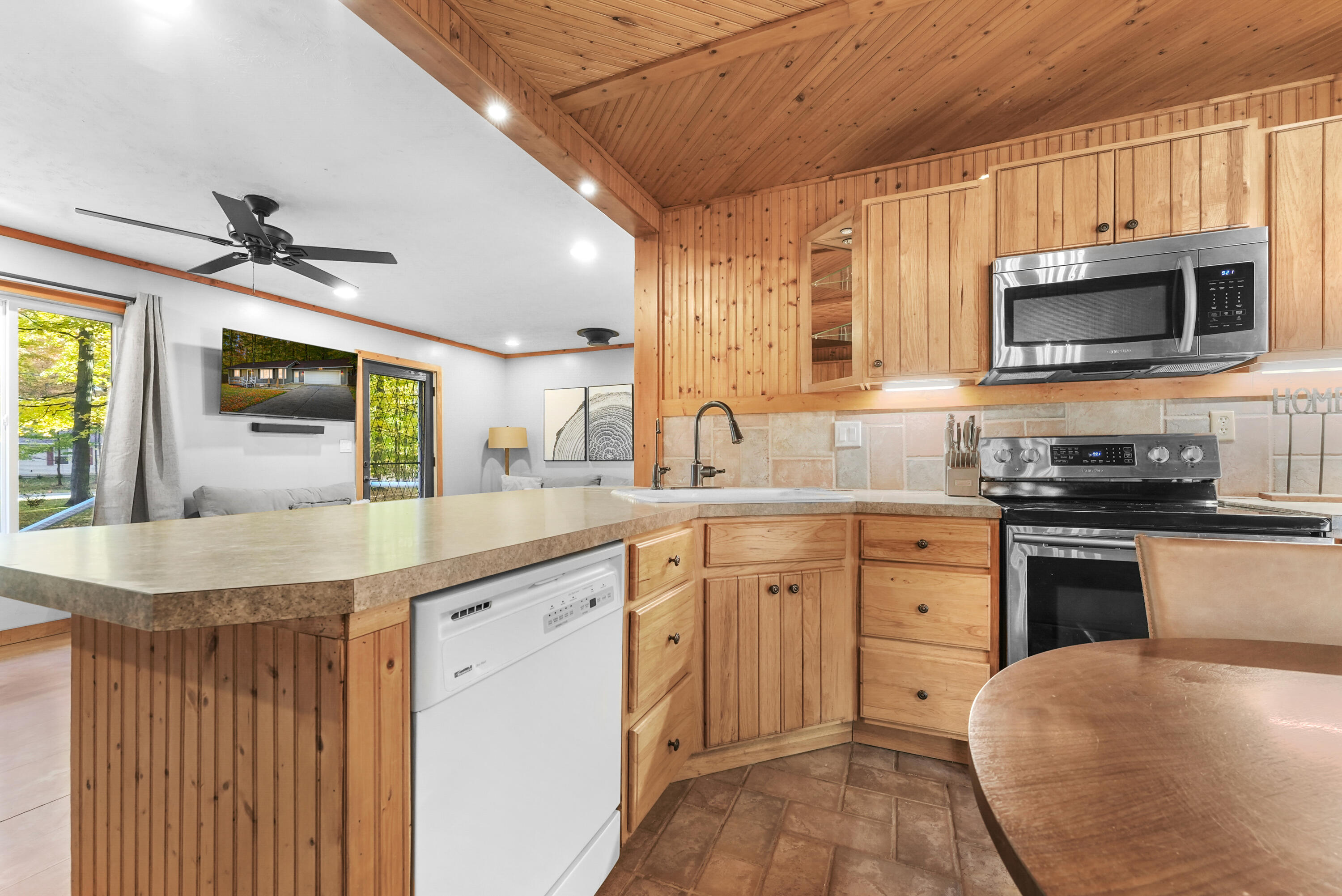 529 Ottawa Trail Property Photo 18