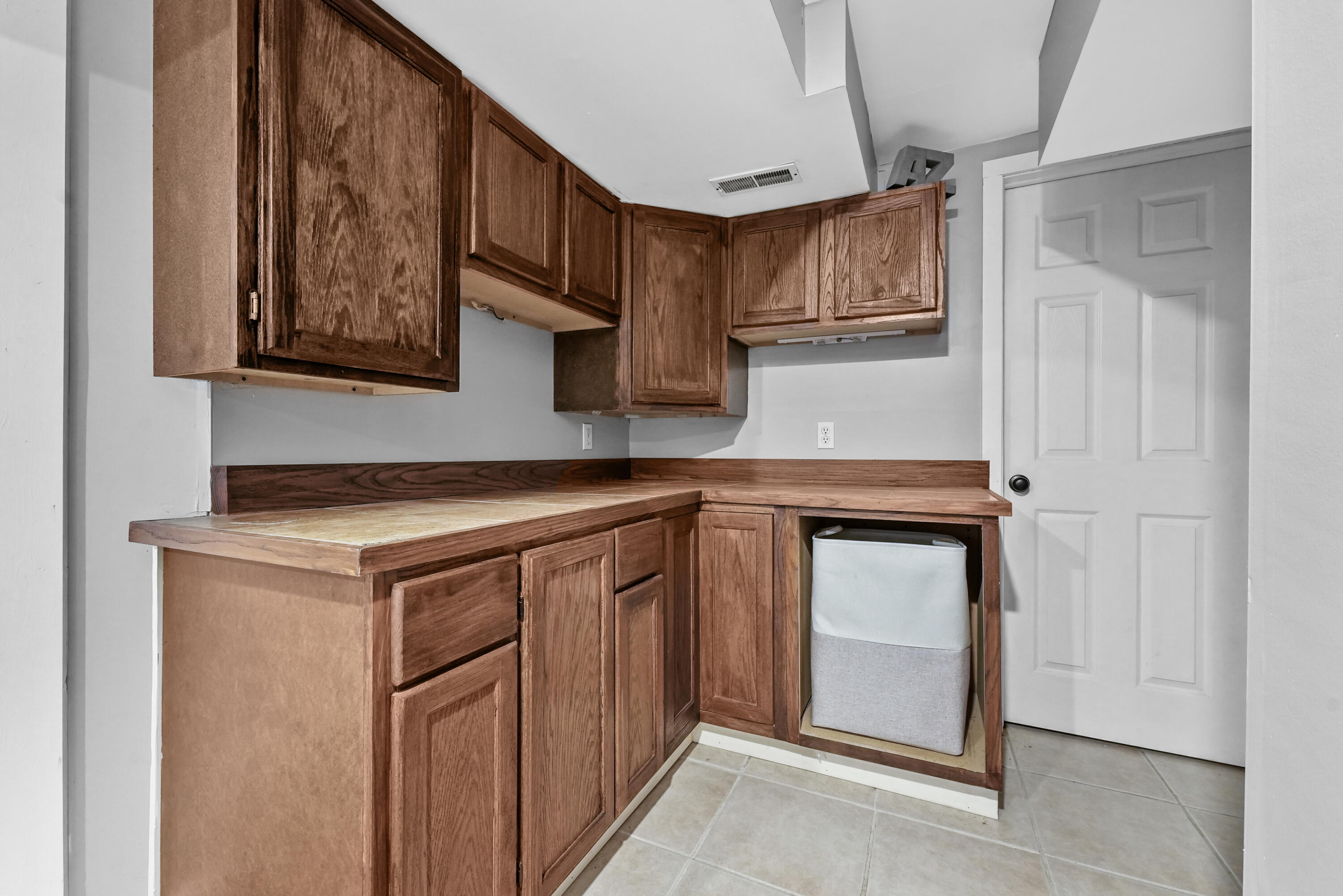 529 Ottawa Trail Property Photo 38