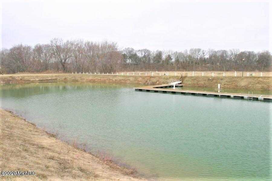 574 Swan River Drive Property Photo 9