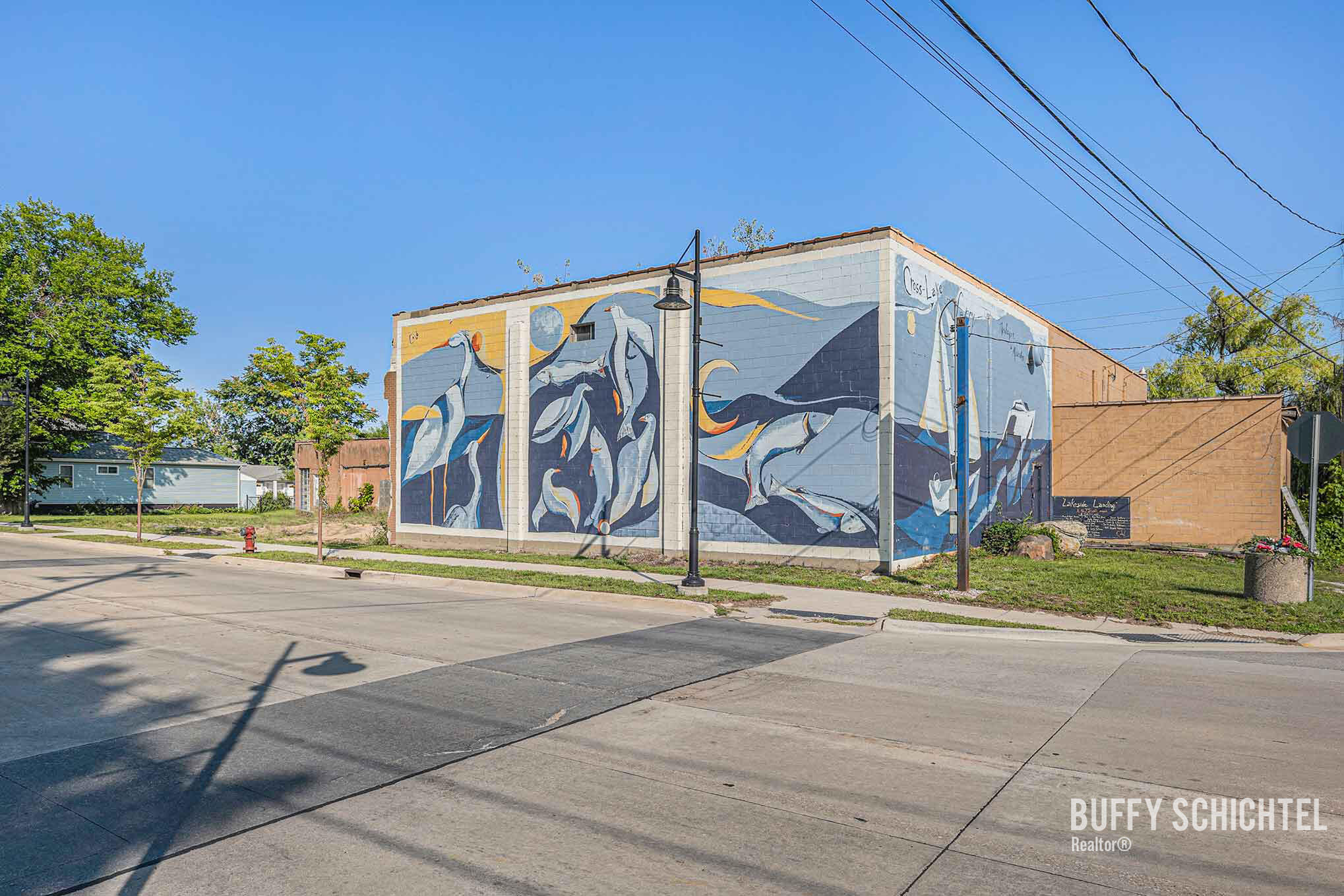 1812 Lakeshore Drive Property Photo 1