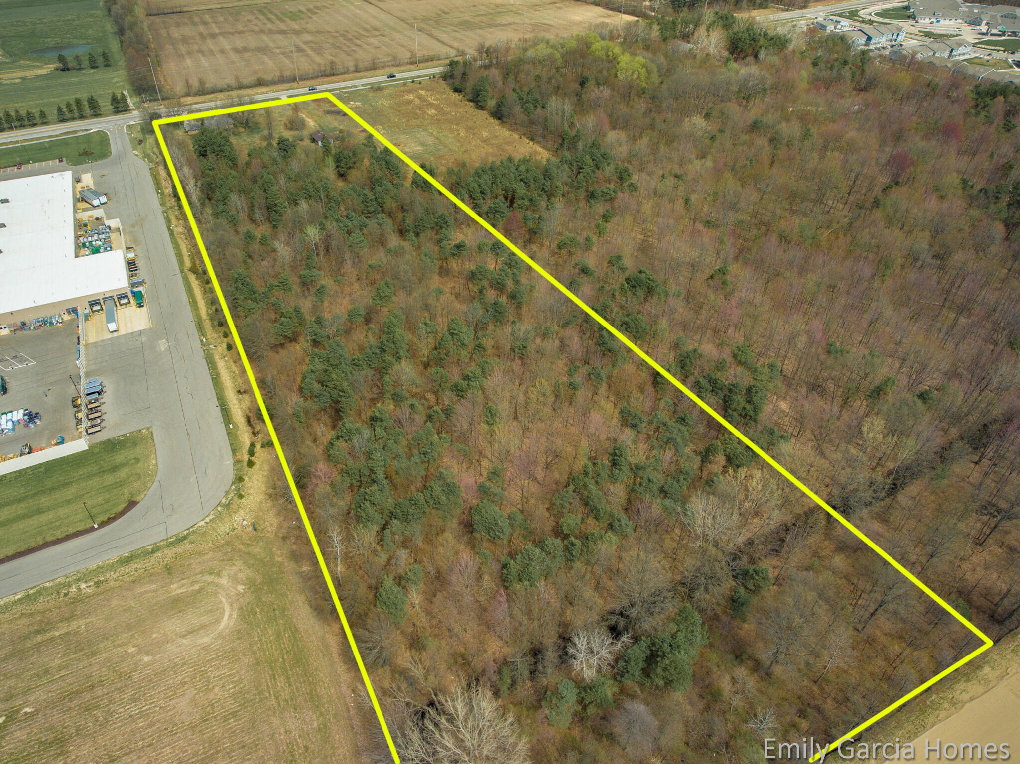 12580 Quincy Street Property Photo 4
