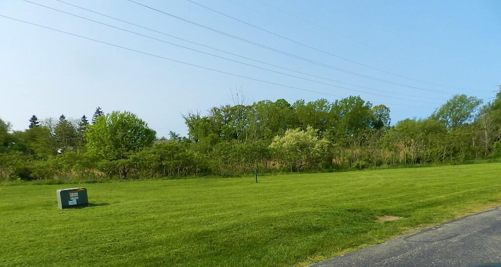 2500 Bay Pointe Drive Property Photo 2