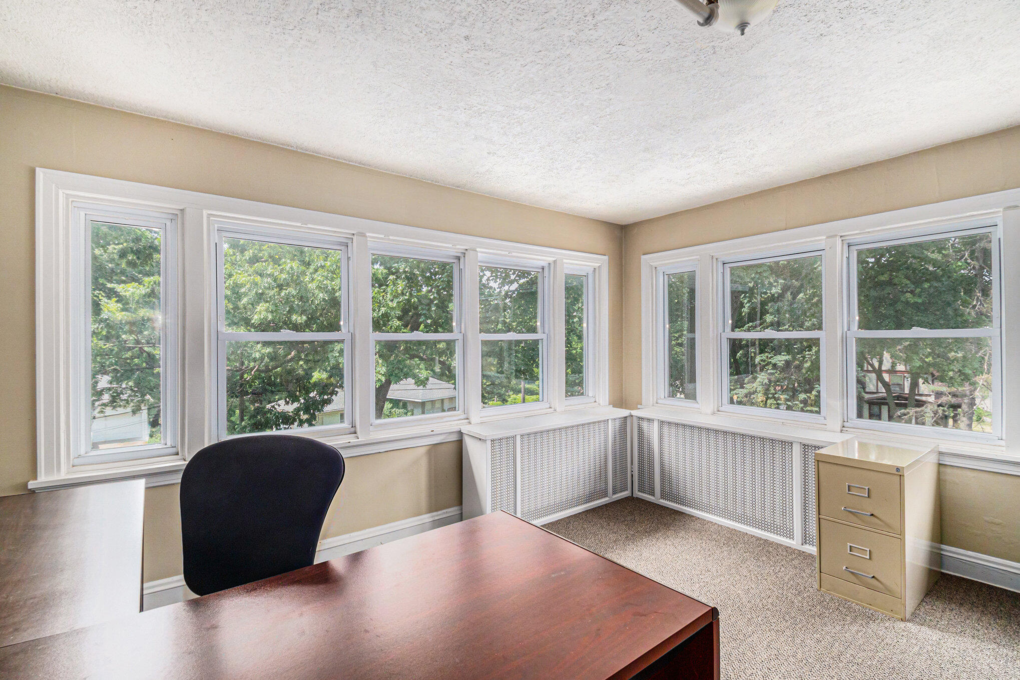 604 Wildwood Avenue Property Photo 15