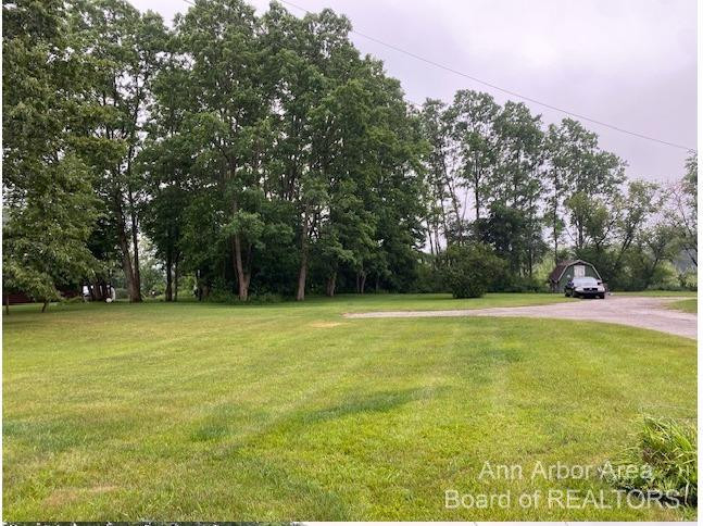 5546 E M36 Property Photo 1