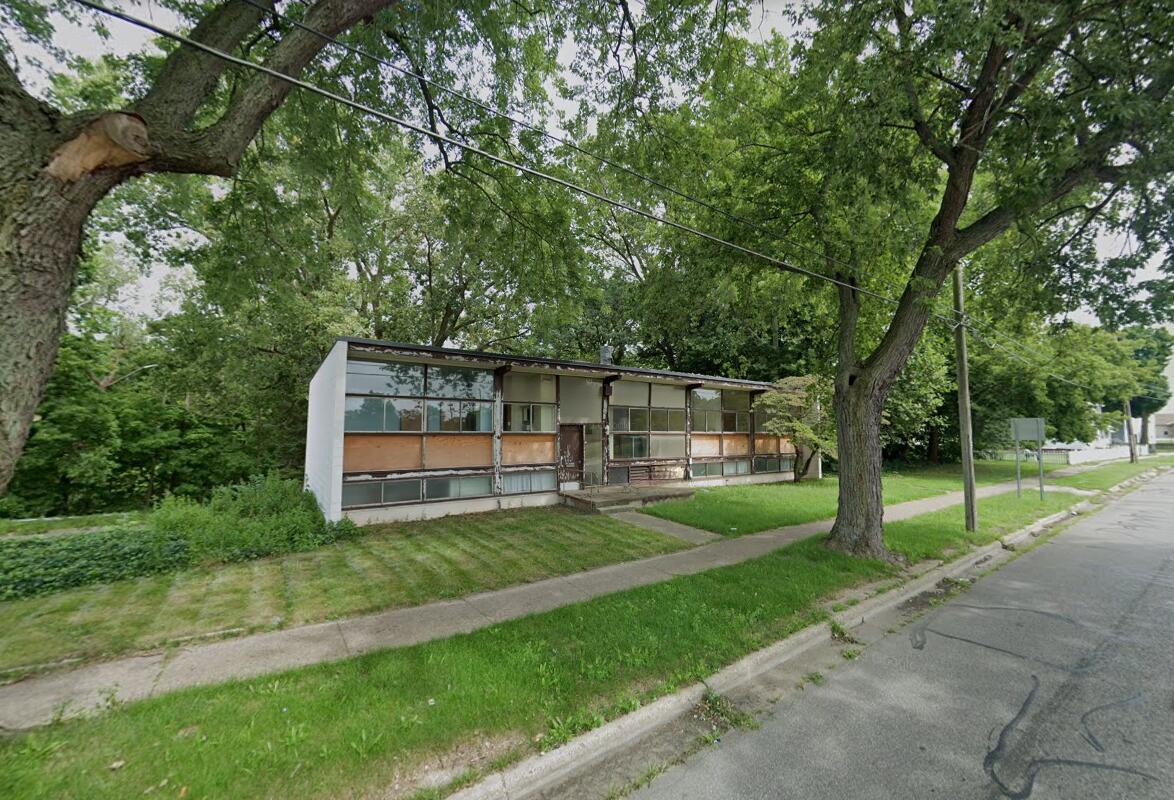 925 Pipestone Street Property Photo 1