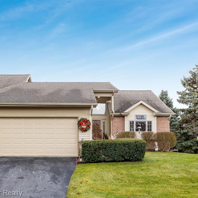 2245 Willow Tree Drive Property Photo