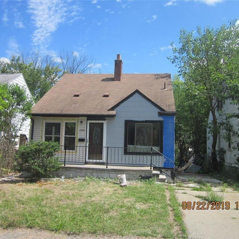 8294 Plainview Avenue Property Photo 1