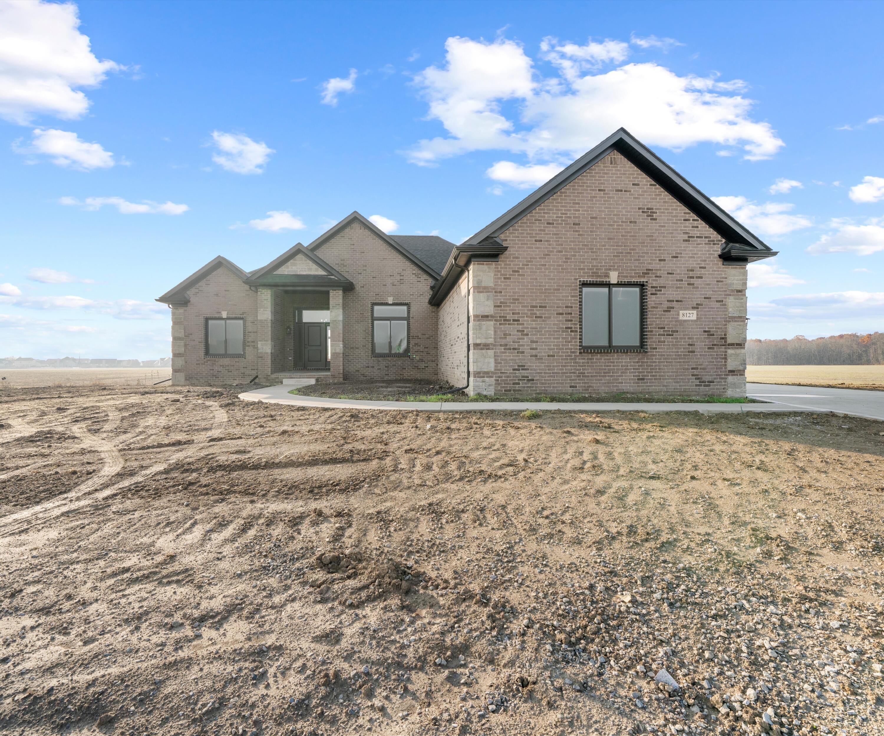 8127 Hunters Ridge Drive Property Photo