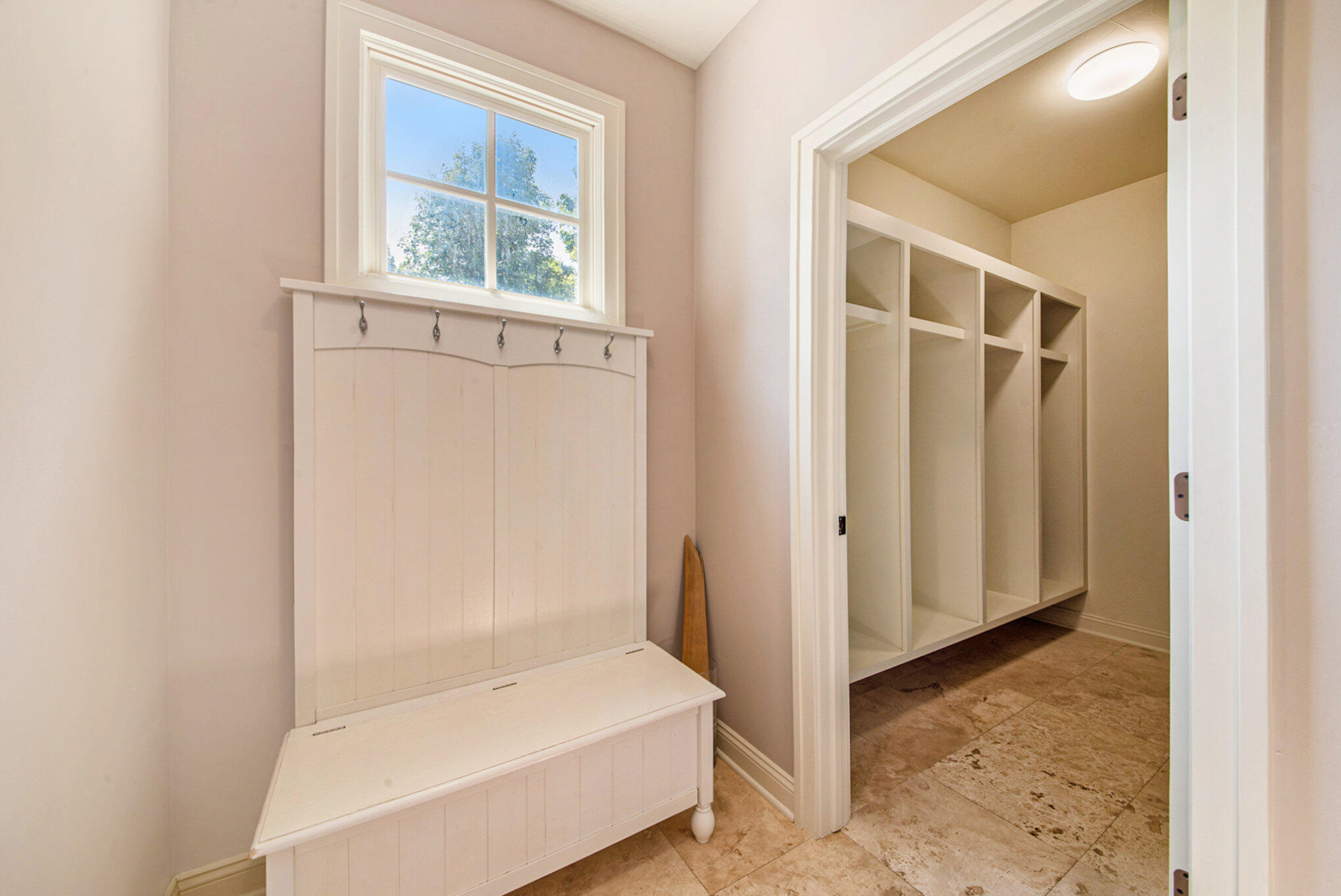 3682 River Isle Court Ne Property Photo 18