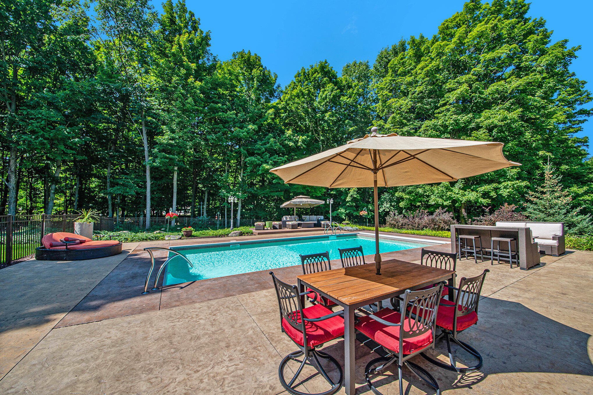 3682 River Isle Court Ne Property Photo 42