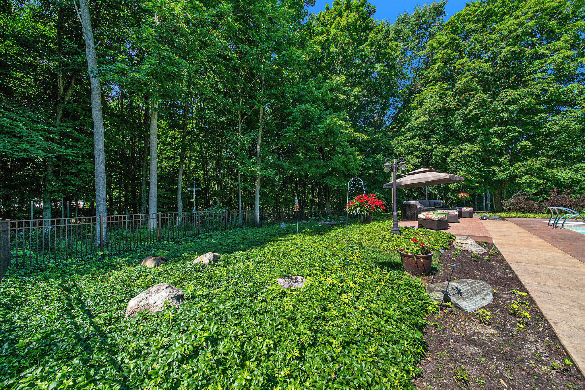 3682 River Isle Court Ne Property Photo 43