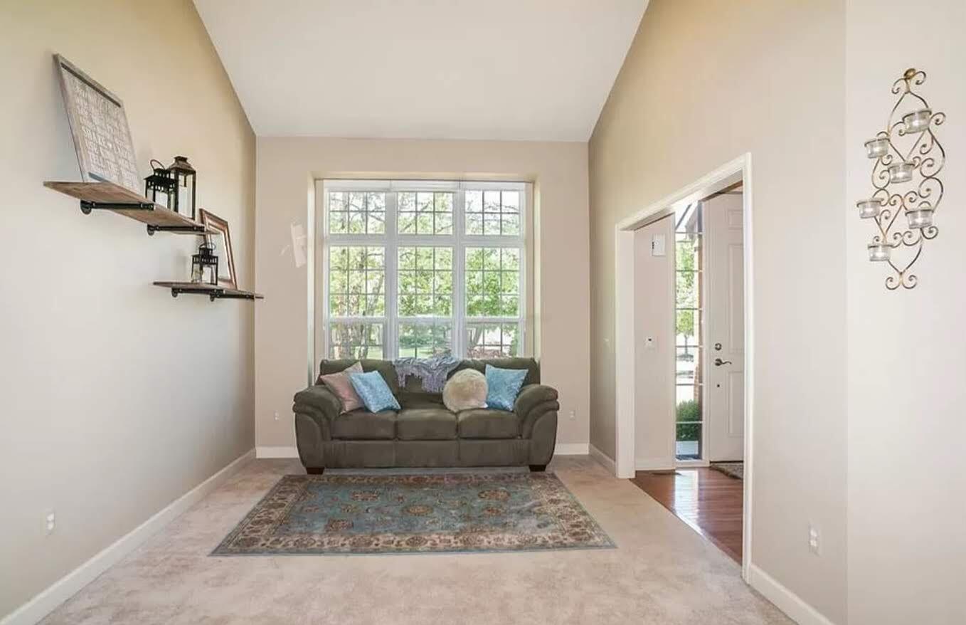 16544 Mulberry Way Property Photo 7