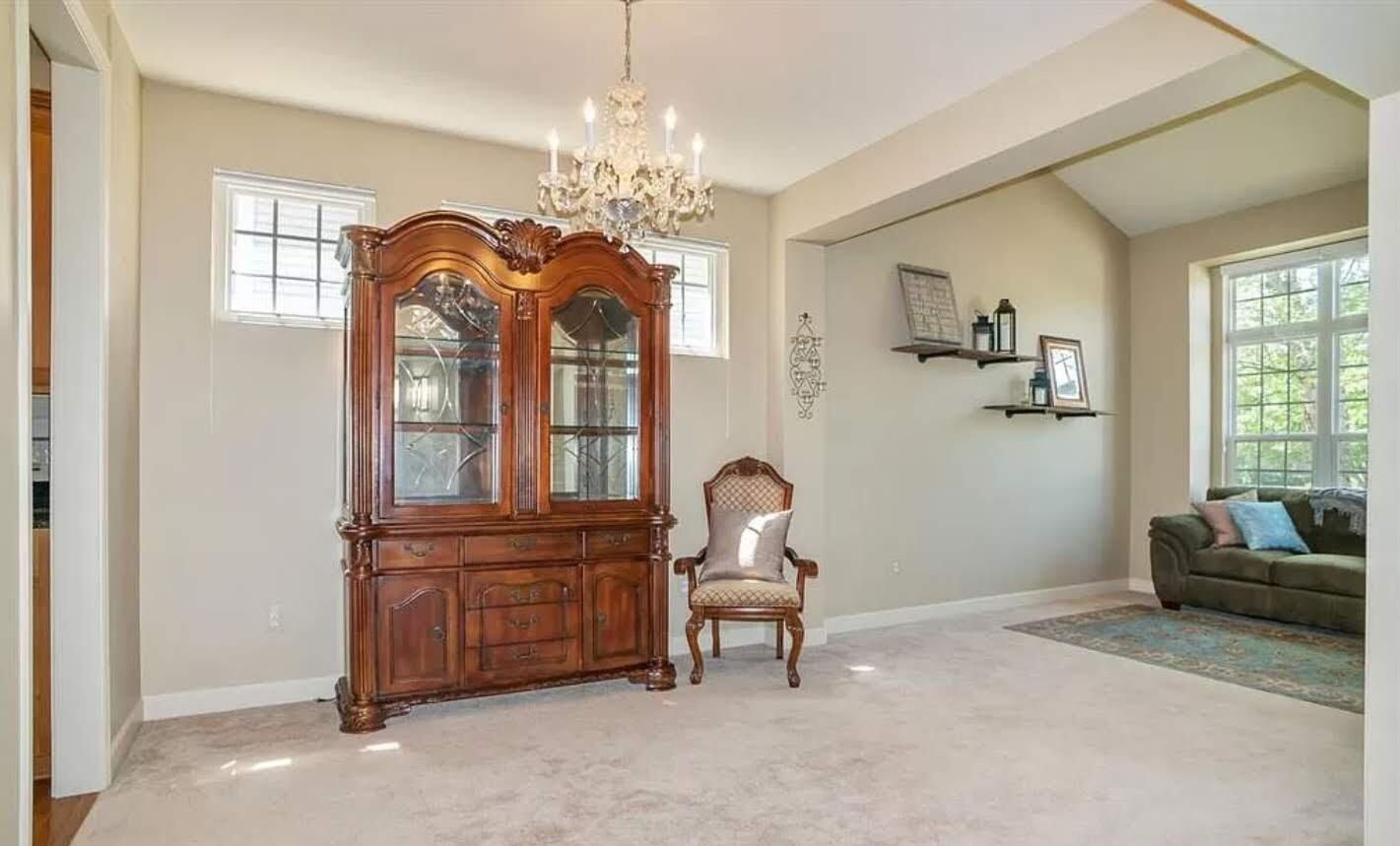 16544 Mulberry Way Property Photo 10