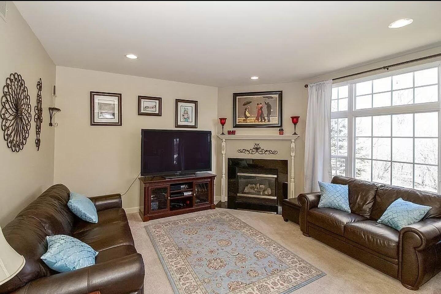 16544 Mulberry Way Property Photo 12