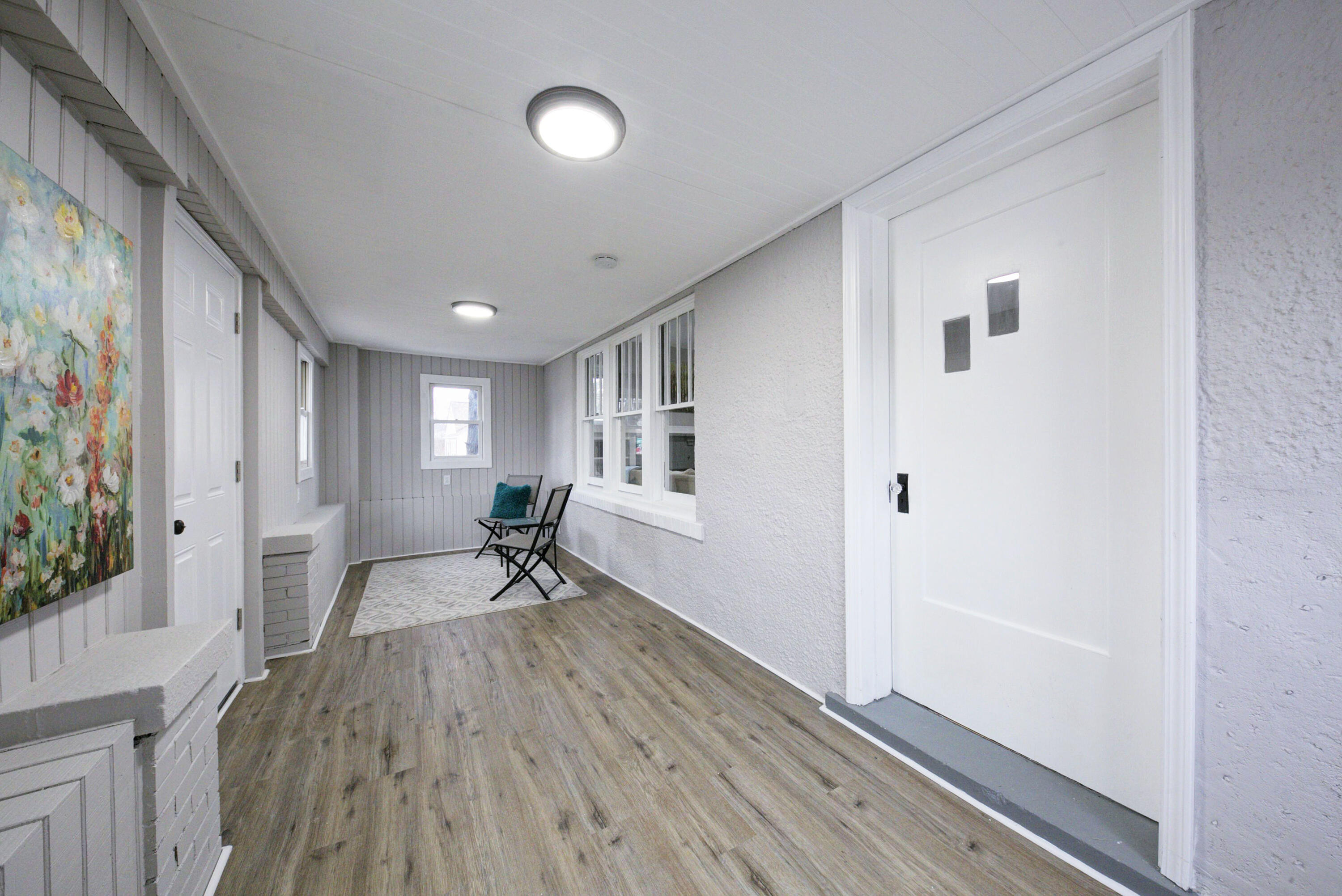 768 Pinecrest Drive Property Photo 3