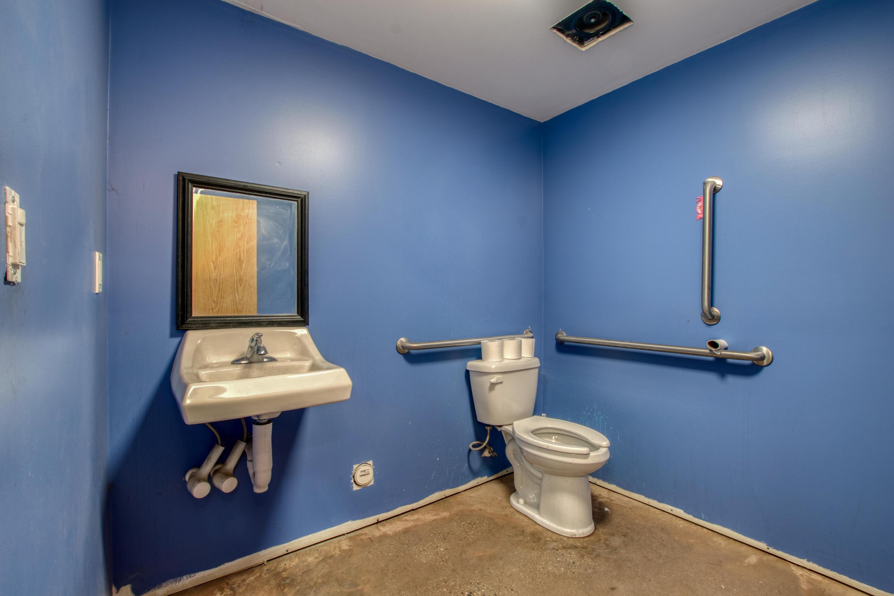 1620 Madison Avenue Se Property Photo 22