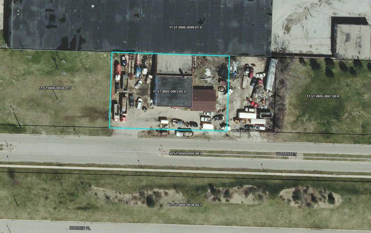 271 W Market Street Property Photo 1