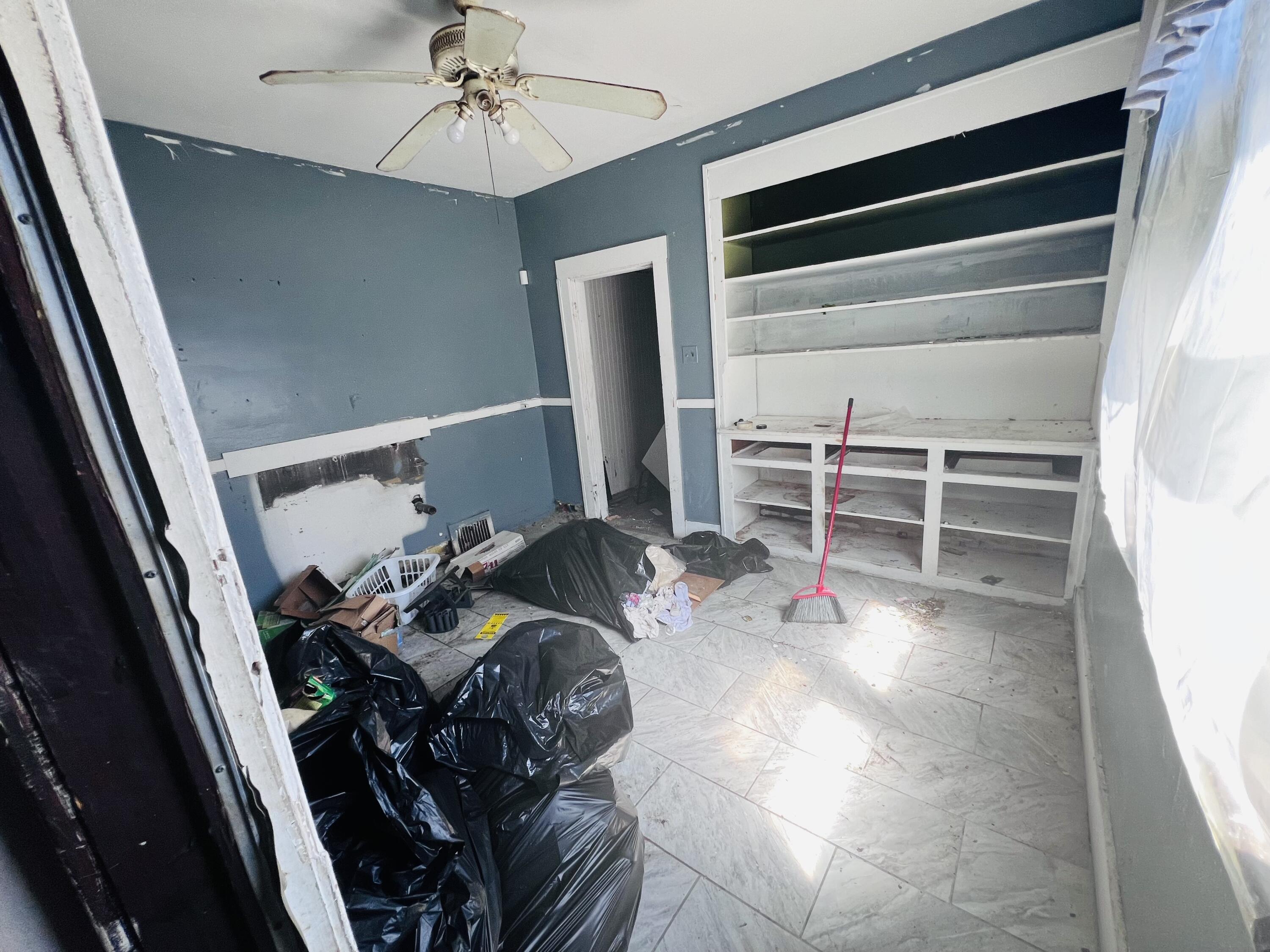 18040 St Louis Avenue Property Photo 8