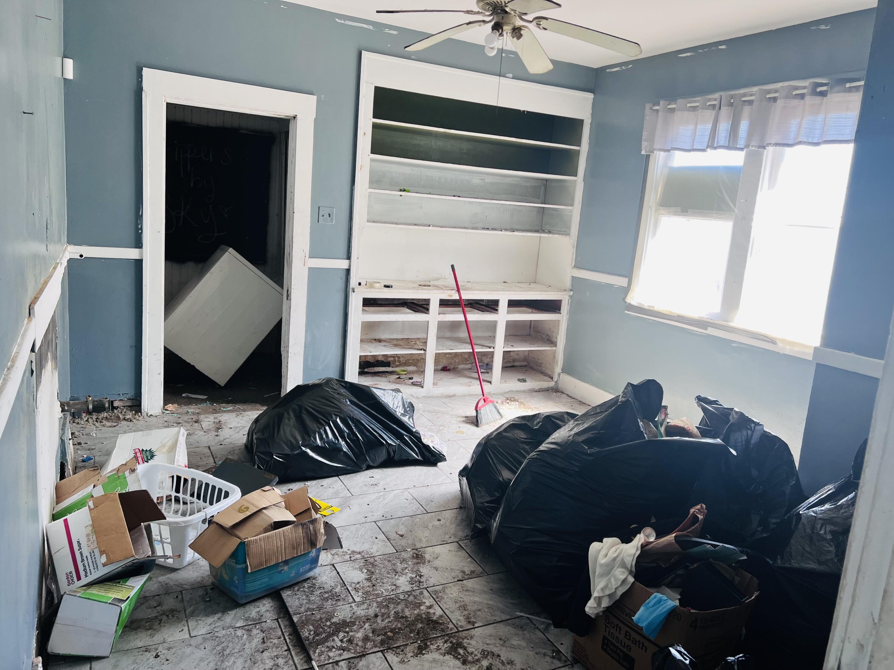 18040 St Louis Avenue Property Photo 14