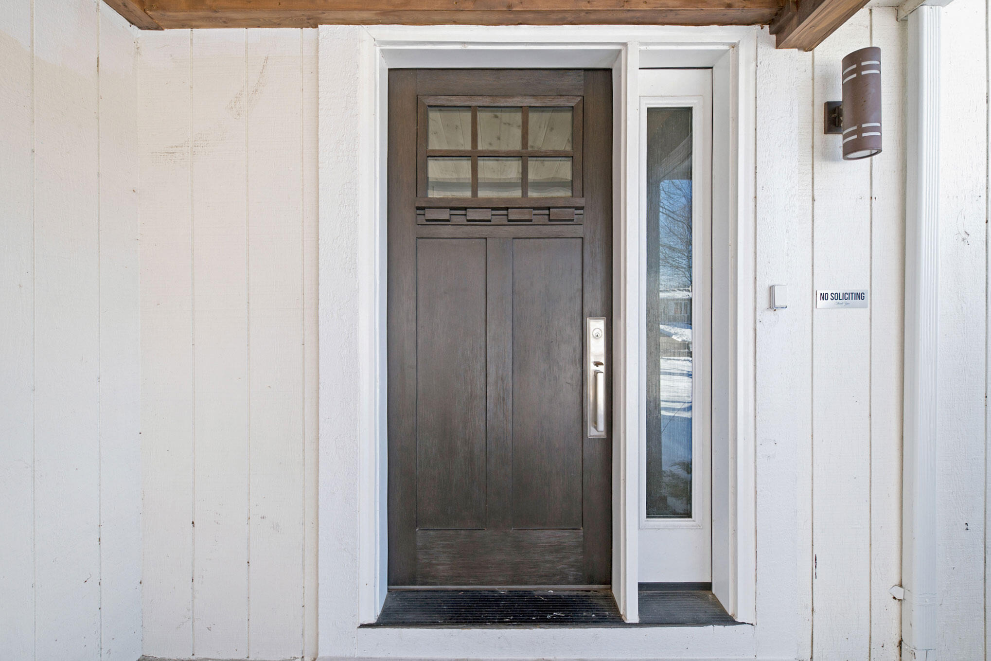 1825 Northbrook Drive Property Photo 3