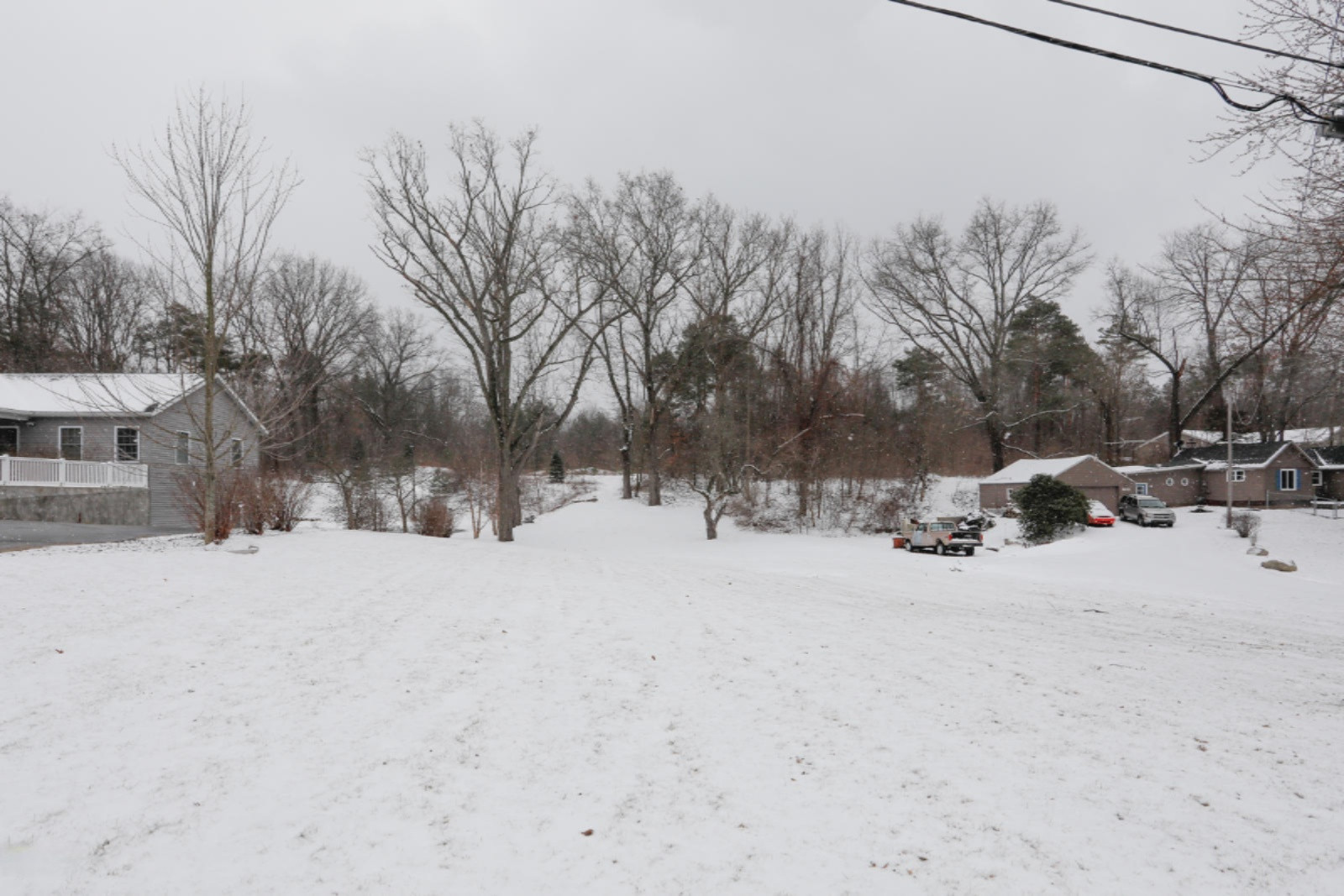 8095 Stadium Drive Property Photo 3