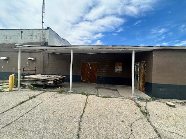 1396 W Michigan Avenue Property Photo 7