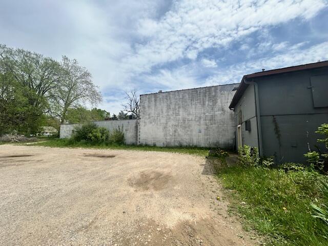 1396 W Michigan Avenue Property Photo 18