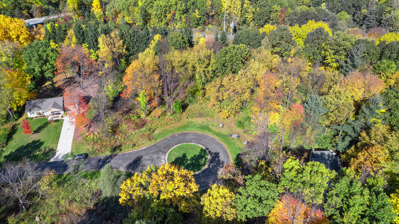 Lot 4 Twin Meadows Drive Property Photo 11